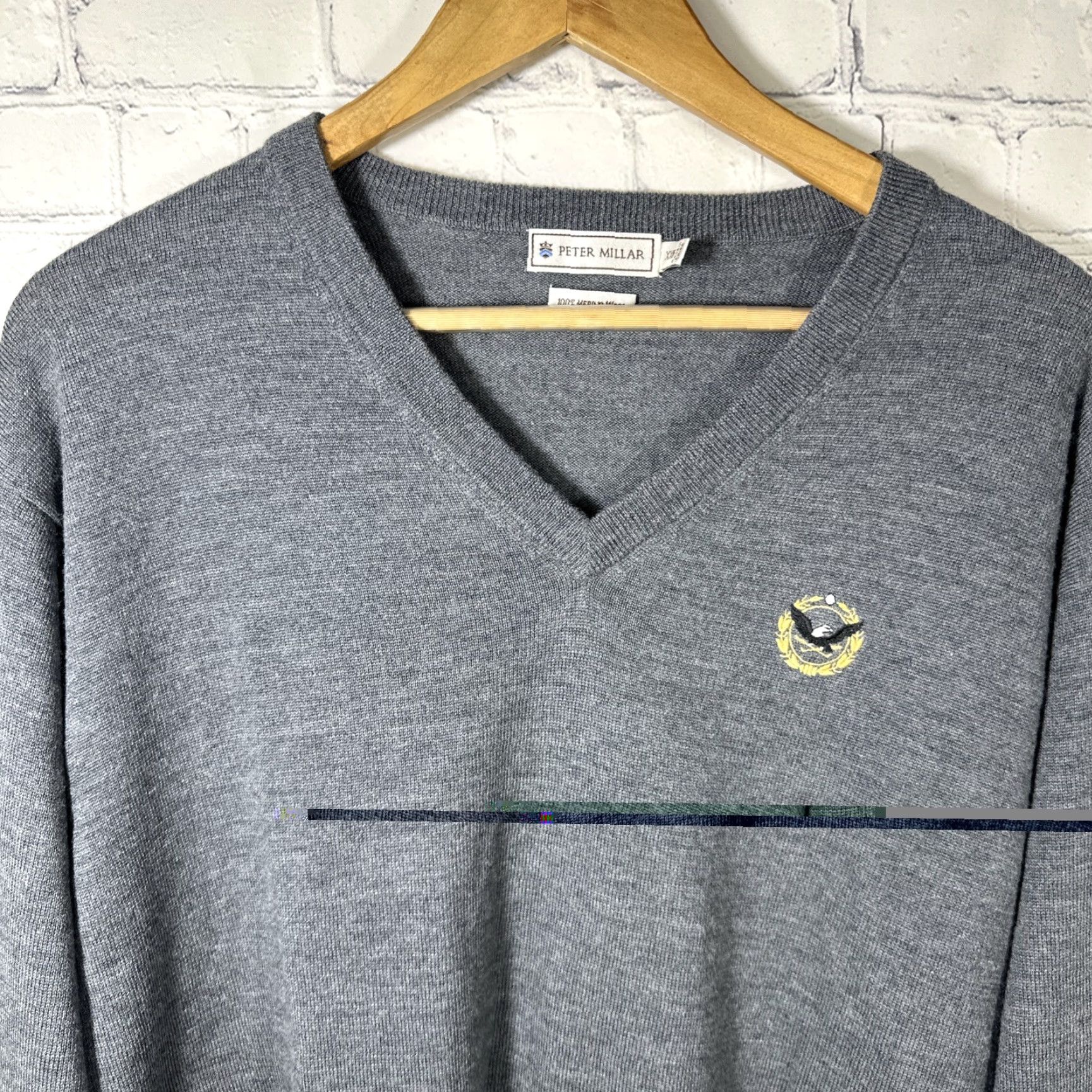 Peter Millar Peter Millar Sweater Mens 2XL Gray Merino Wool V Neck Golf Eagle Crest Size US XXL / EU 58 / 5 - 2 Thumbnail