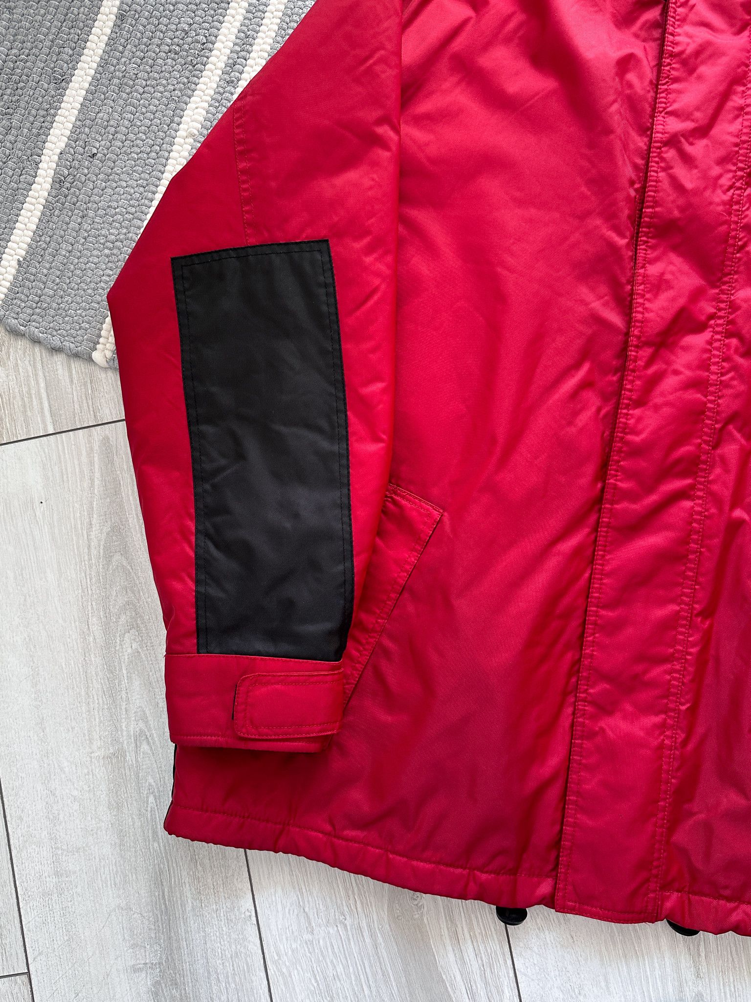 Calvin Klein Vintage Calvin Klein Jeans Windbreaker Jacket Size US L / EU 52-54 / 3 - 6 Thumbnail