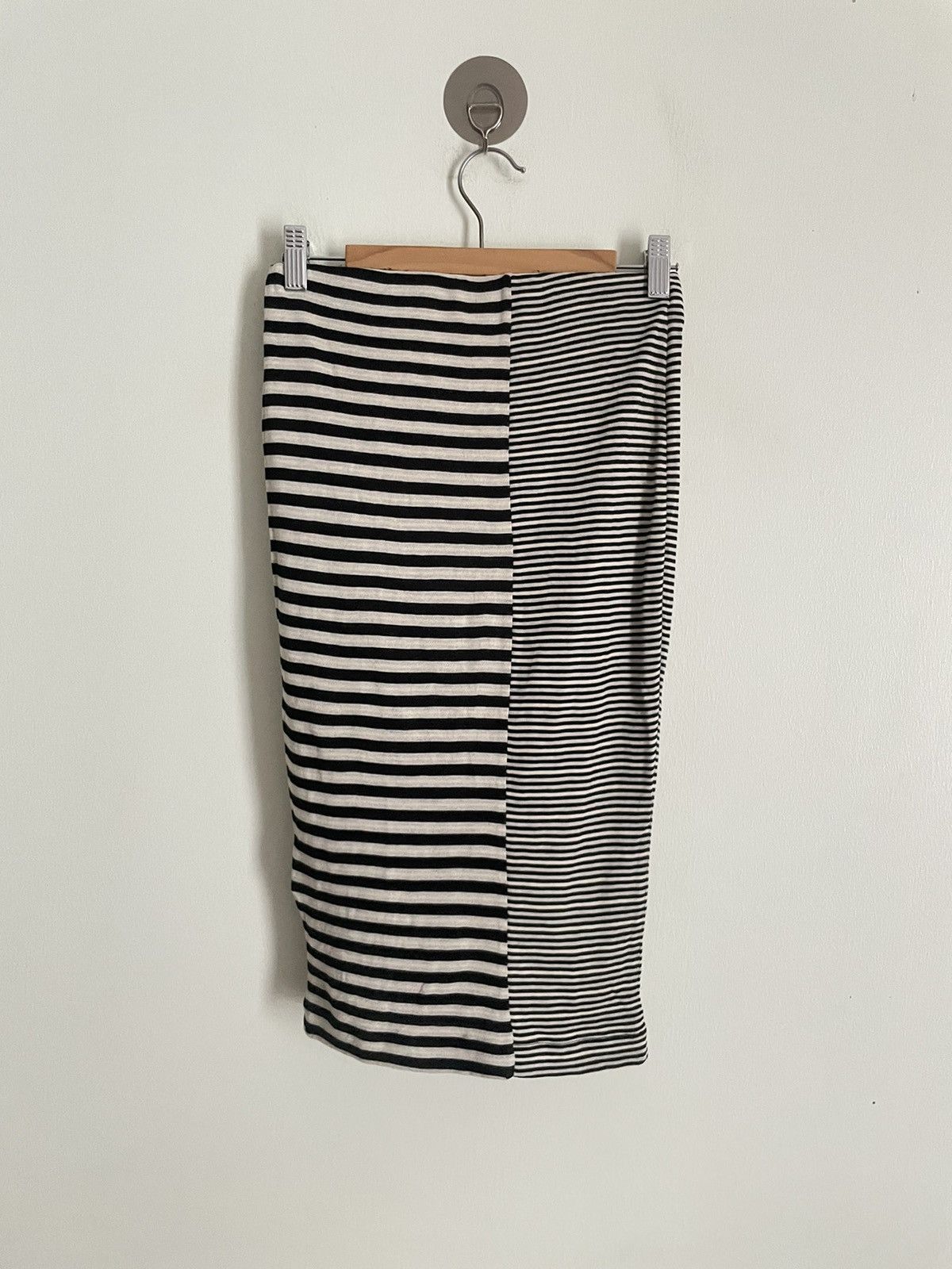 Armani Exchange Armani Exchange K-fall 2015 Skirt Size 24" / US 00 / IT 34 - 1 Thumbnail