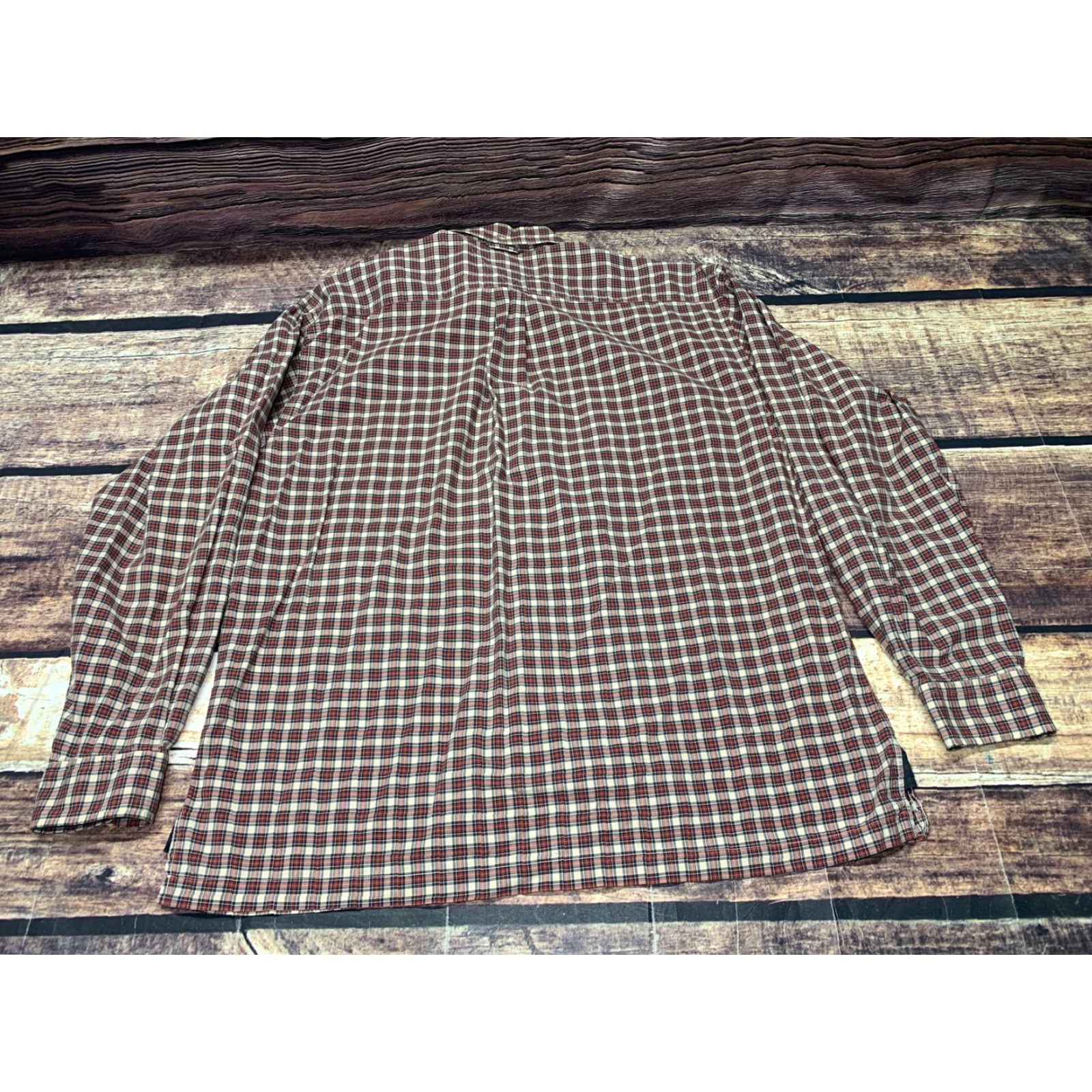 Tommy Hilfiger Tommy Hilfiger Men's Shirt Size Large Red White Green Plaid Long Sleeve Button-Up Collar-Down Cotton MENS Regular Vintage: No (But can't add new info) Size US L / EU 52-54 / 3 - 2 Thumbnail