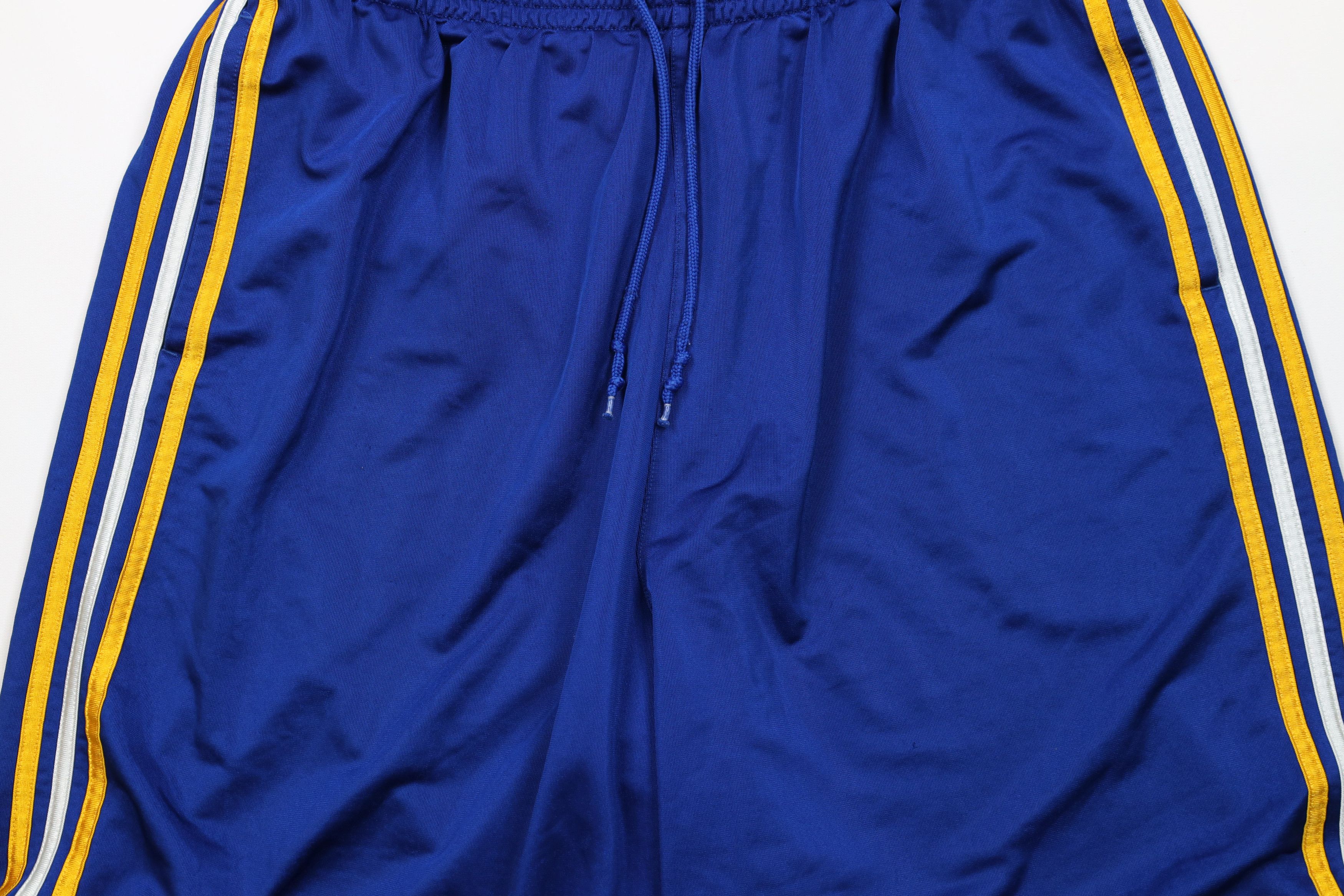 Adidas × Vintage Vintage Y2K Adidas Dazzle Striped Basketball Gym Shorts Size US 38 / EU 54 - 3 Thumbnail