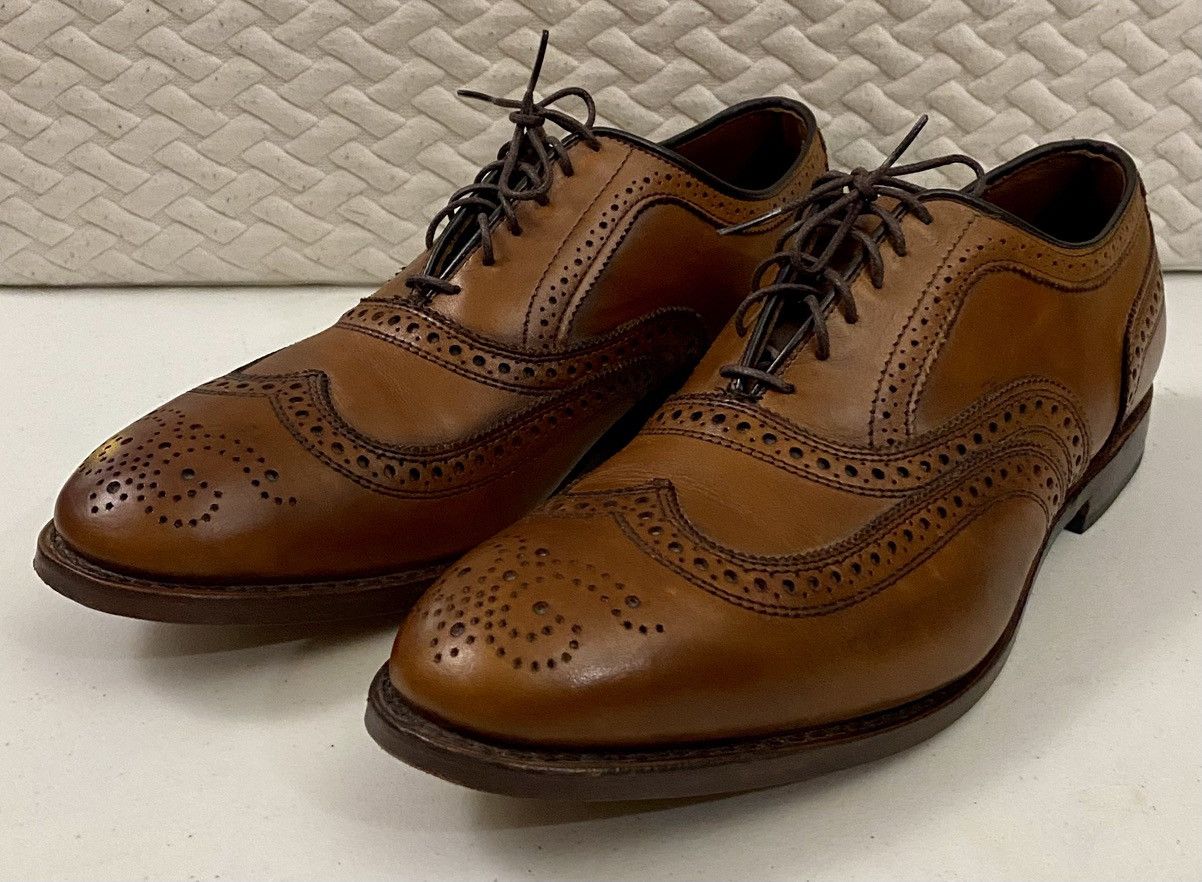 Allen Edmonds Allen Edmonds 🇺🇸 McAllister Wing-Tip Oxford Walnut 11 EE VGC Size US 11 / EU 44 - 8 Thumbnail