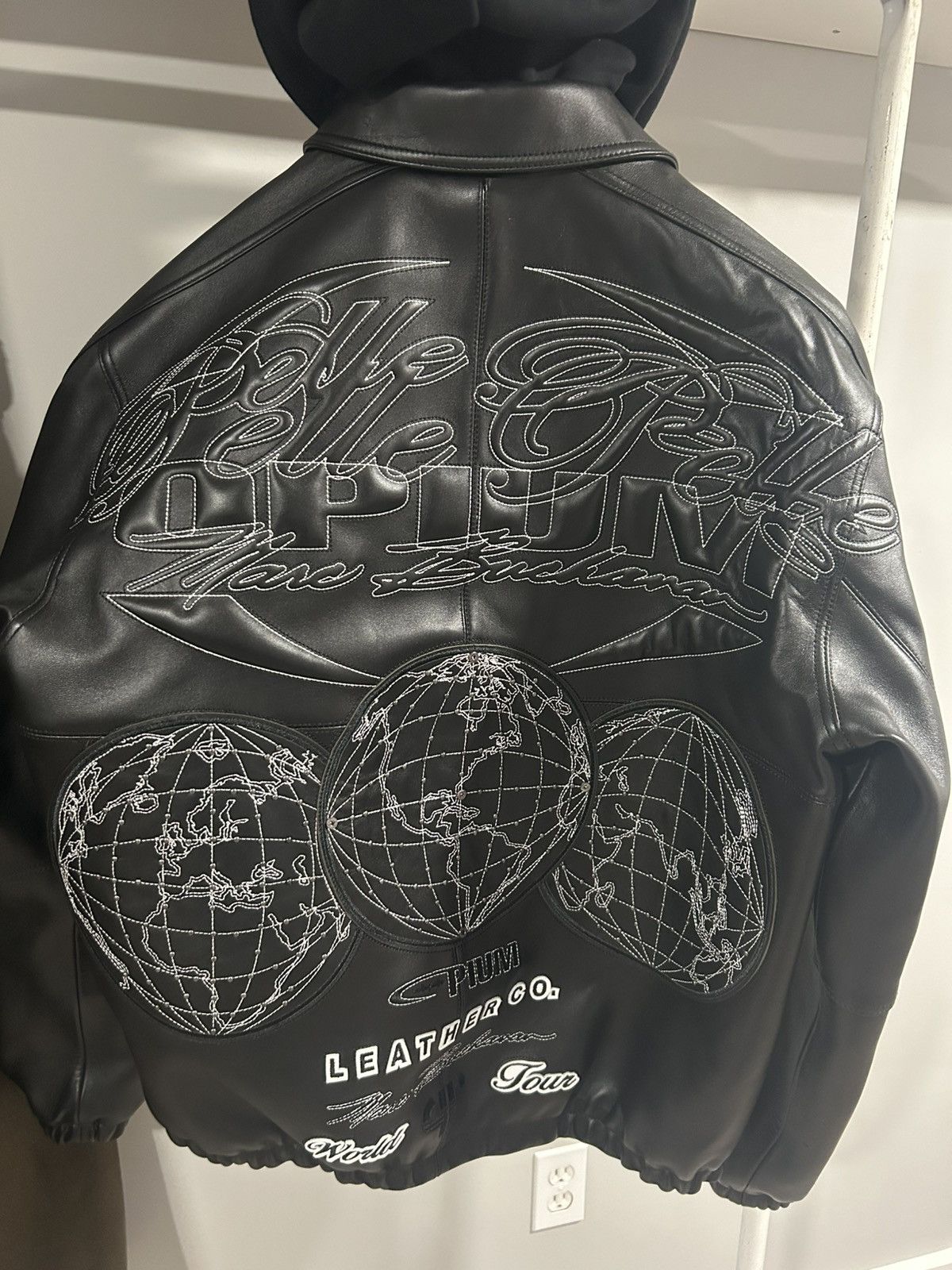 Pelle Pelle Playboy Carti x pelle pelle 3 globe leather jacket Size US XL / EU 56 / 4 - 3 Thumbnail