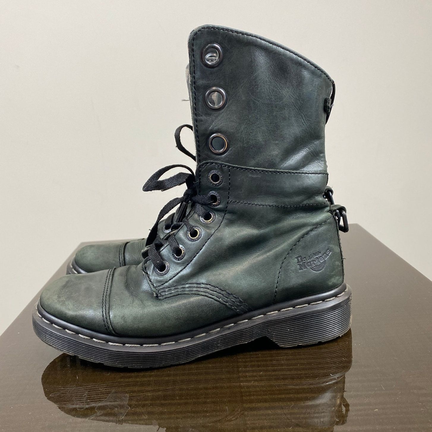 Aimilie dr martens online