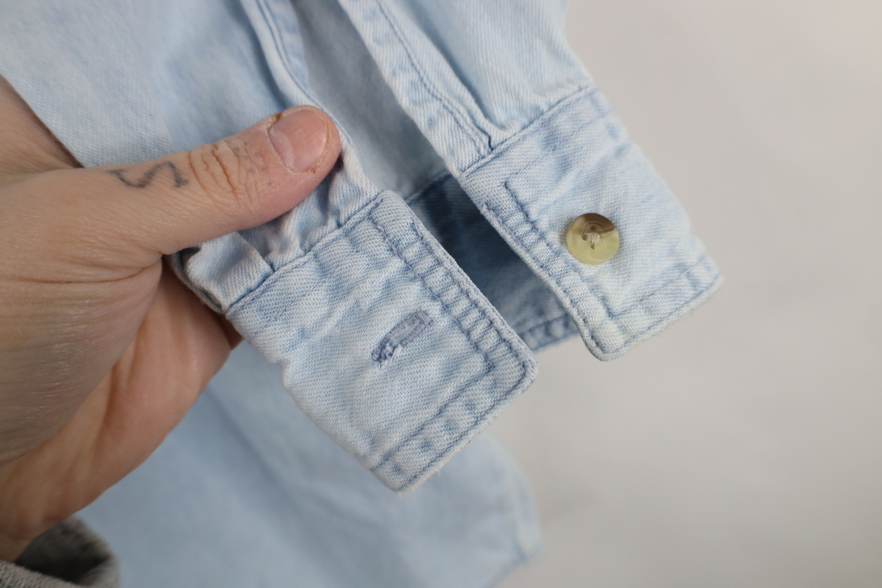 Vintage Vintage 90s Ohio State University Denim Jean Button Shirt Size US M / EU 48-50 / 2 - 8 Thumbnail