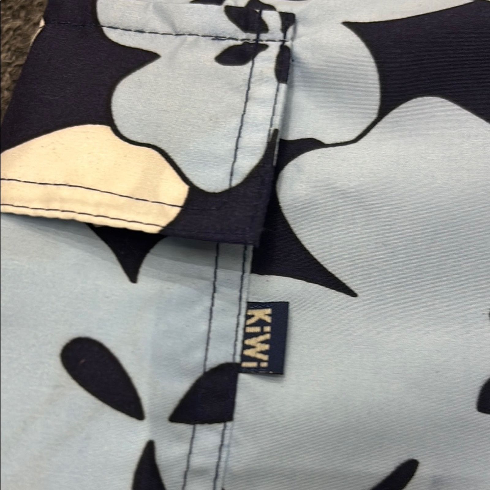 Other NWT Kiwi Navy and Light Blue Floral Men's Shorts Size XXL Size US 44 / EU 60 - 2 Thumbnail