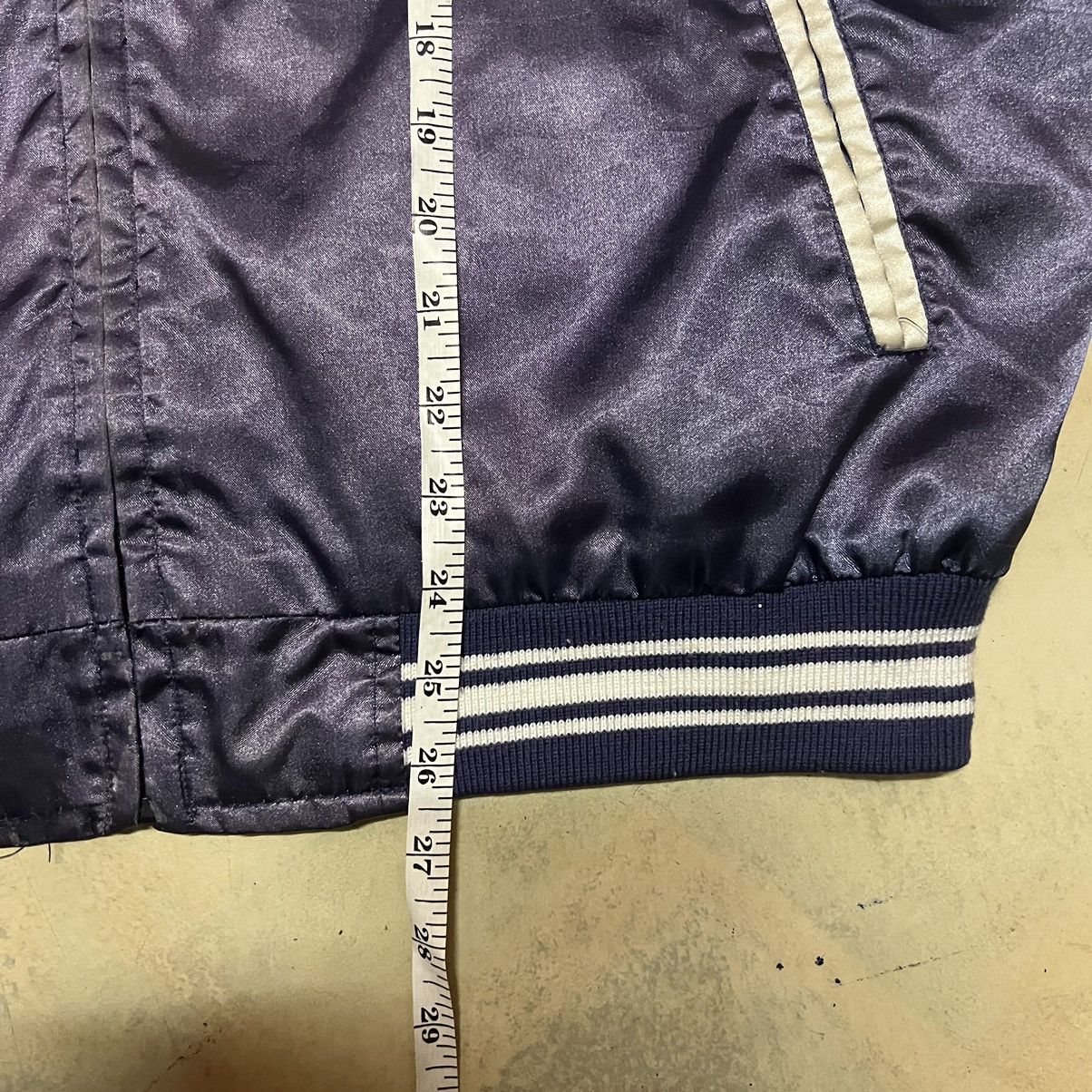 Japanese Brand Sukajan Big Logo Bomber Style Jacket Size US L / EU 52-54 / 3 - 21 Thumbnail