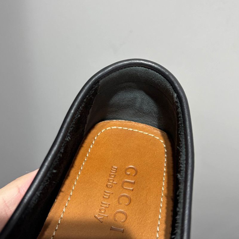 Gucci Gucci Black Leather Interlocking Loafers for Men - Size US 8 / EU 41 - 4 Thumbnail