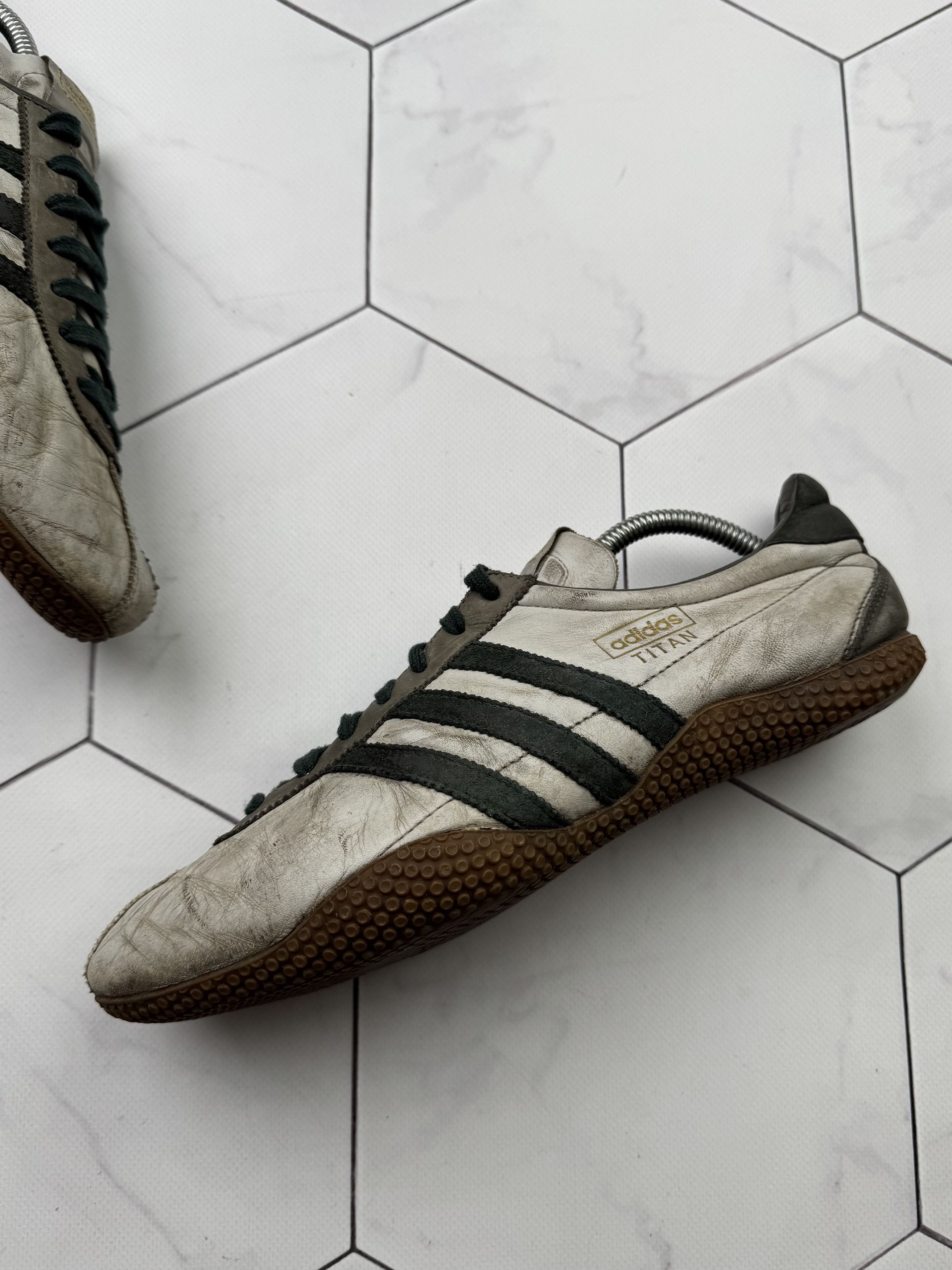 Adidas Adidas Titan Vintage Sneakers (B256) Size US 9.5 / EU 42-43 - 3 Thumbnail