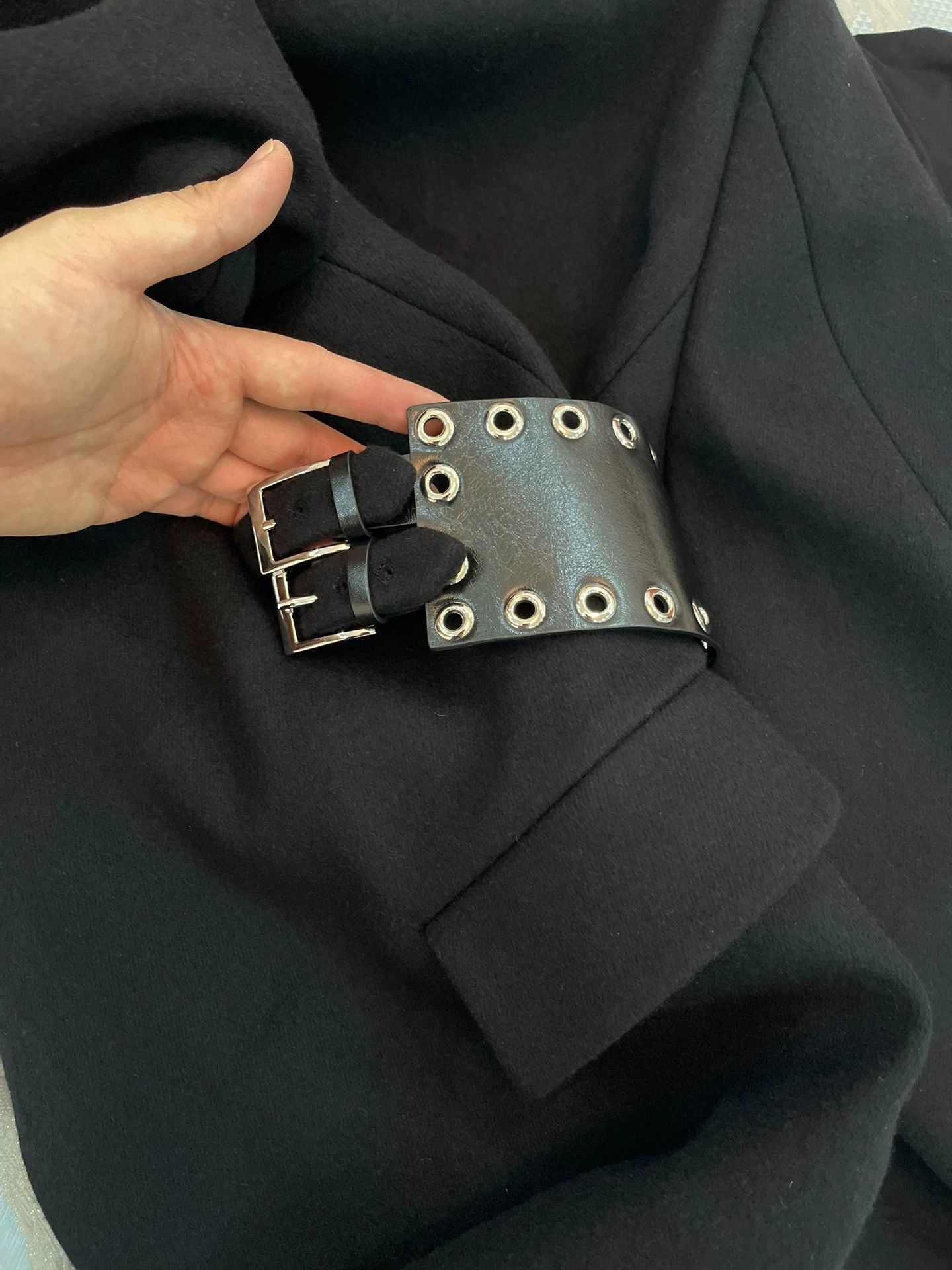 Valentino VALENTINO Wool & Cashmere Tailored Coat 44 (50) Black Size US S / EU 44-46 / 1 - 4 Thumbnail