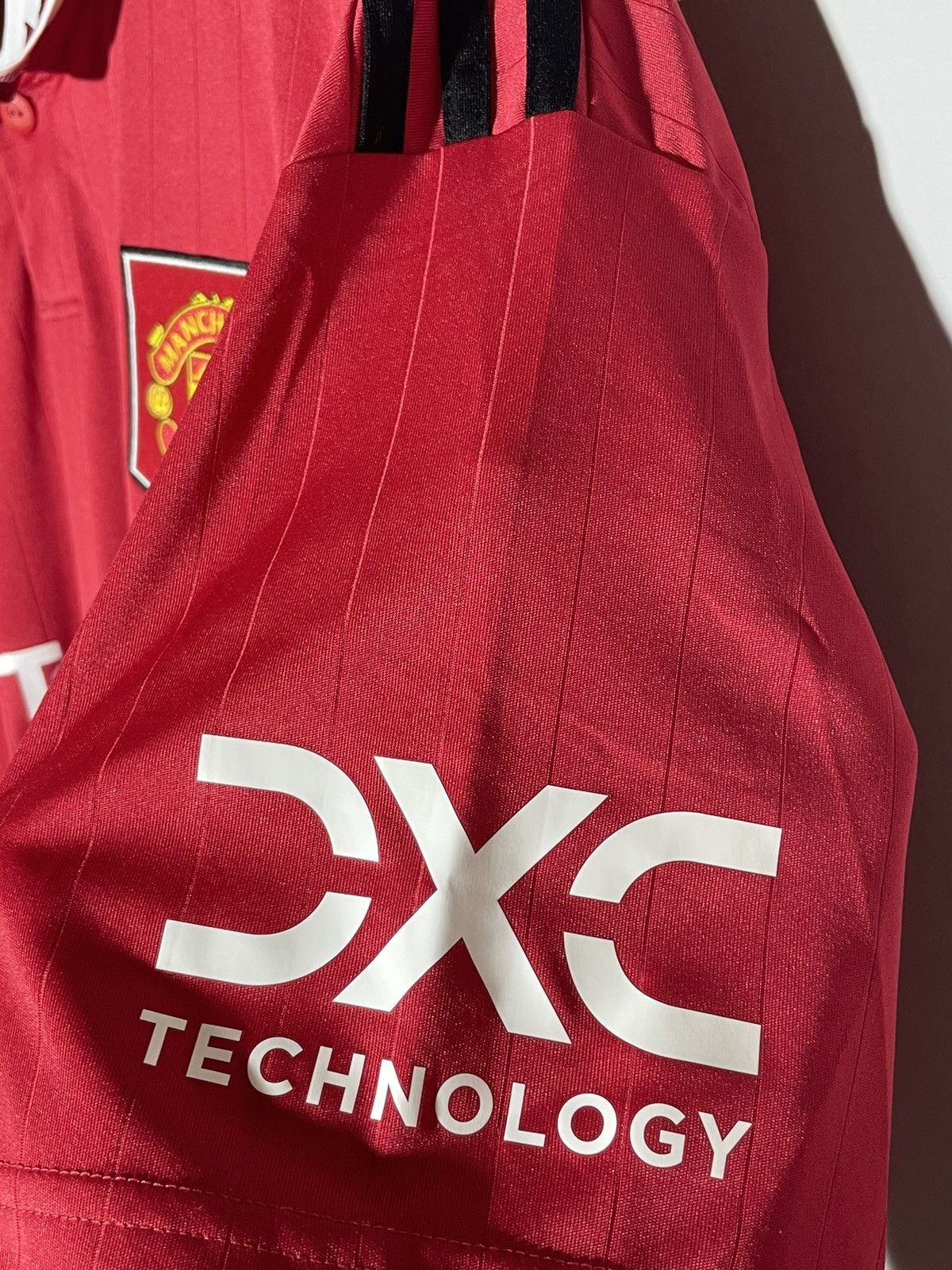 Adidas Manchester United Adidas 2022/23 Blokecore Football Shirt Size US XXL / EU 58 / 5 - 9 Thumbnail