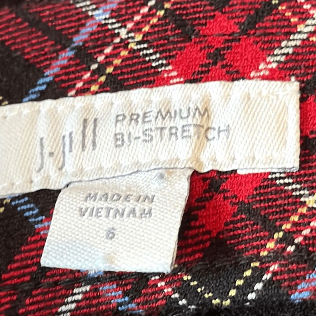 J. Jill J. Jill Women’s Cropped Pants size 6 Multicolor Plaid Premium Bi-Stretch Dress Pants Women Short-14.5” Waist 14.5” Front Rise 8.5” Inseam 25” Size 28" / US 6 / IT 42 - 6 Thumbnail