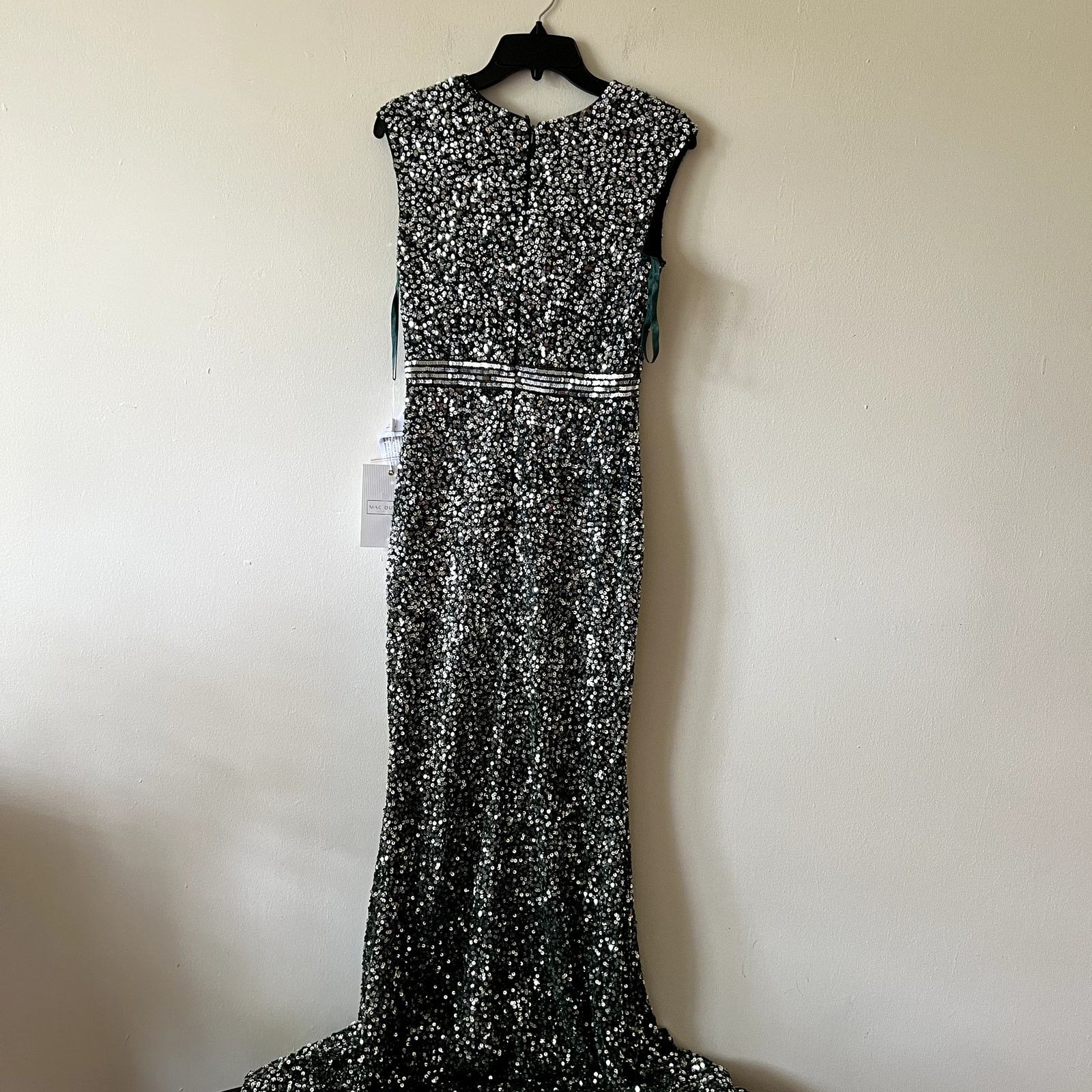 MACH & MACH Mac Duggal 5489 Cap Sleeve High Slit Gown Green maxi dress 2 Size XS / US 0-2 / IT 36-38 - 7 Thumbnail