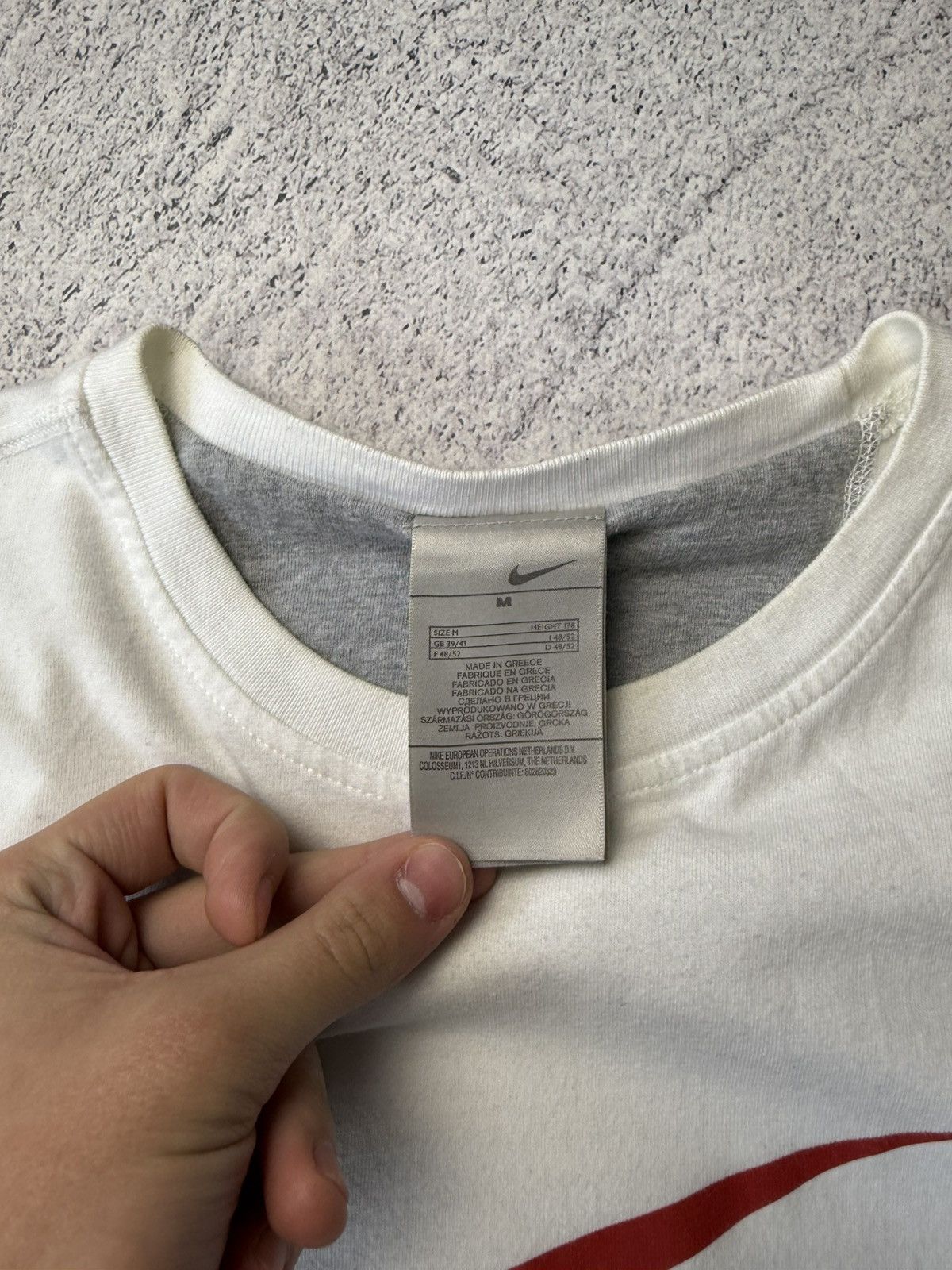 Nike Nike Vintage 90s Faded Big Swoosh Center Logo Tee Shirt Size US M / EU 48-50 / 2 - 11 Thumbnail