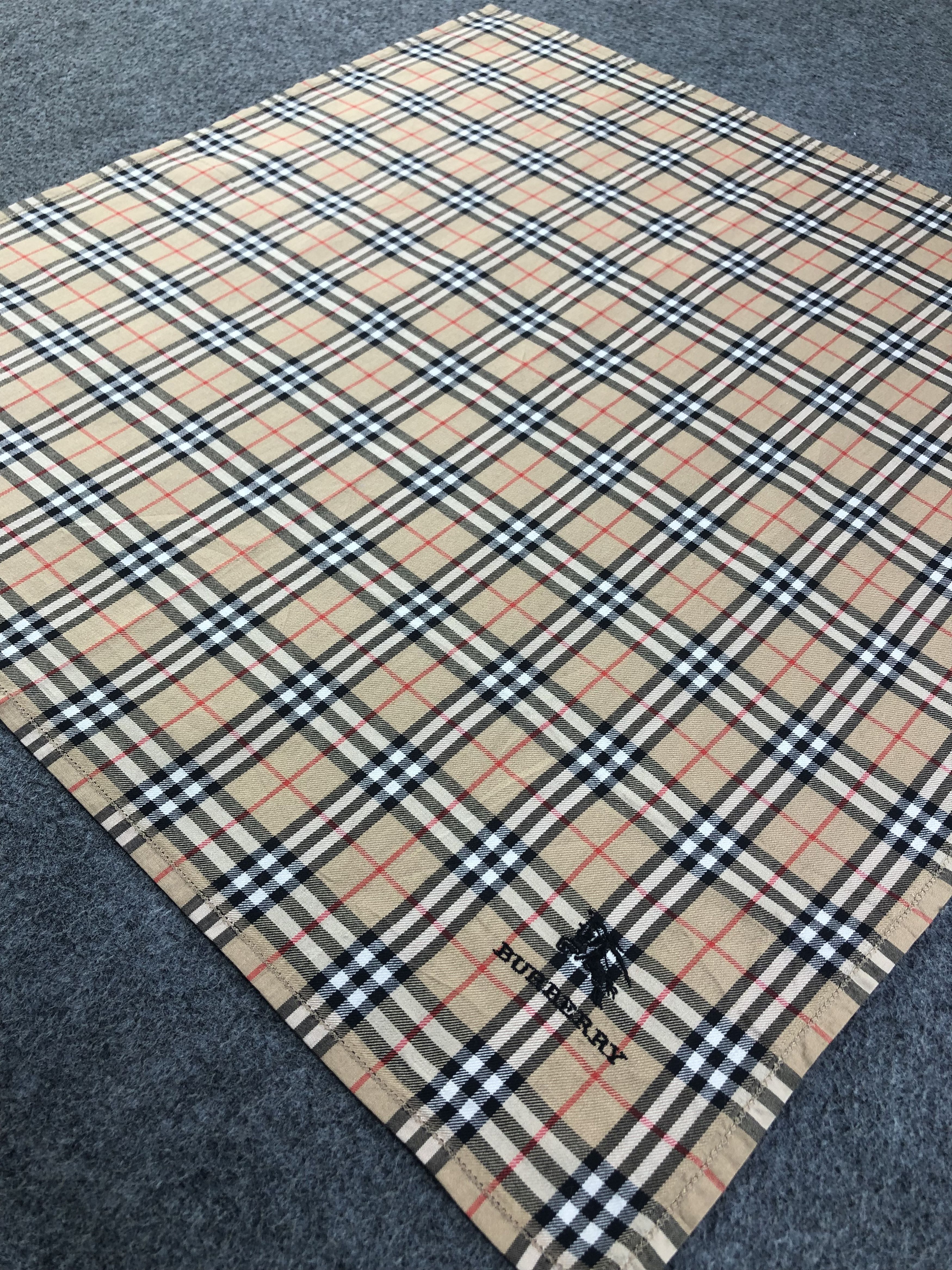 Burberry Burberry Handkerchief / Bandana / Neckerchief Size ONE SIZE - 4 Thumbnail