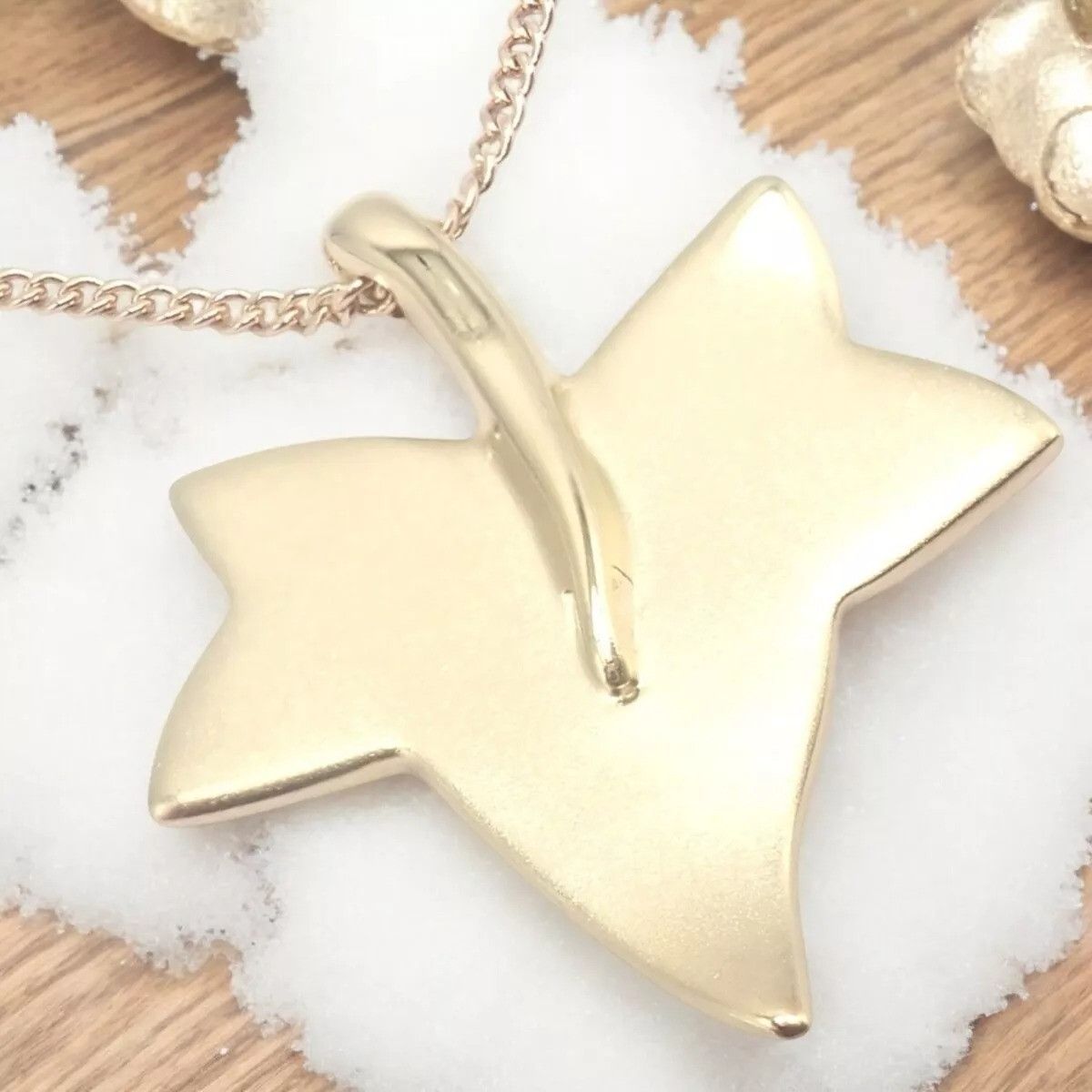 Tiffany & Co. Tiffany & Co Cummings 18k Yellow Gold Leaf Pendant Necklace Size ONE SIZE - 2 Thumbnail