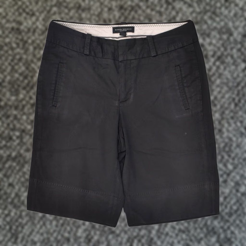 Banana Republic BANANA REPUBLIC Womens Martin Fit Chino Shorts Black Small US 4 W30 Size 28" / US 6 / IT 42 - 1 Thumbnail