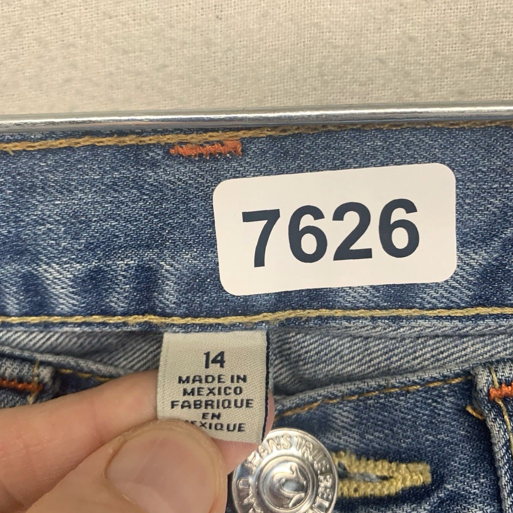True Religion VINTAGE True Religion Jeans Women's 14 Light Blue Denim Straight Leg Flap Pockets 29x31 90s Womens Size 36" / US 14 / IT 50 - 6 Thumbnail