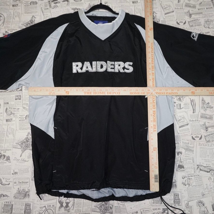 Reebok XL - Vintage Oakland Raiders NFL embroidered Reebok pullover Size US XL / EU 56 / 4 - 4 Thumbnail