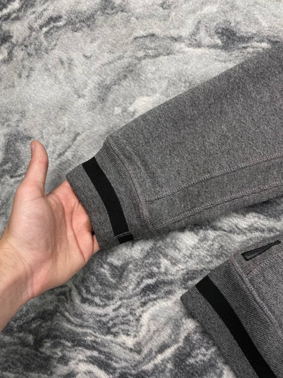 Armani Vintage Armani Jeans Hoodie Big Logo AJ Men Size L Gray Size US L / EU 52-54 / 3 - 4 Thumbnail
