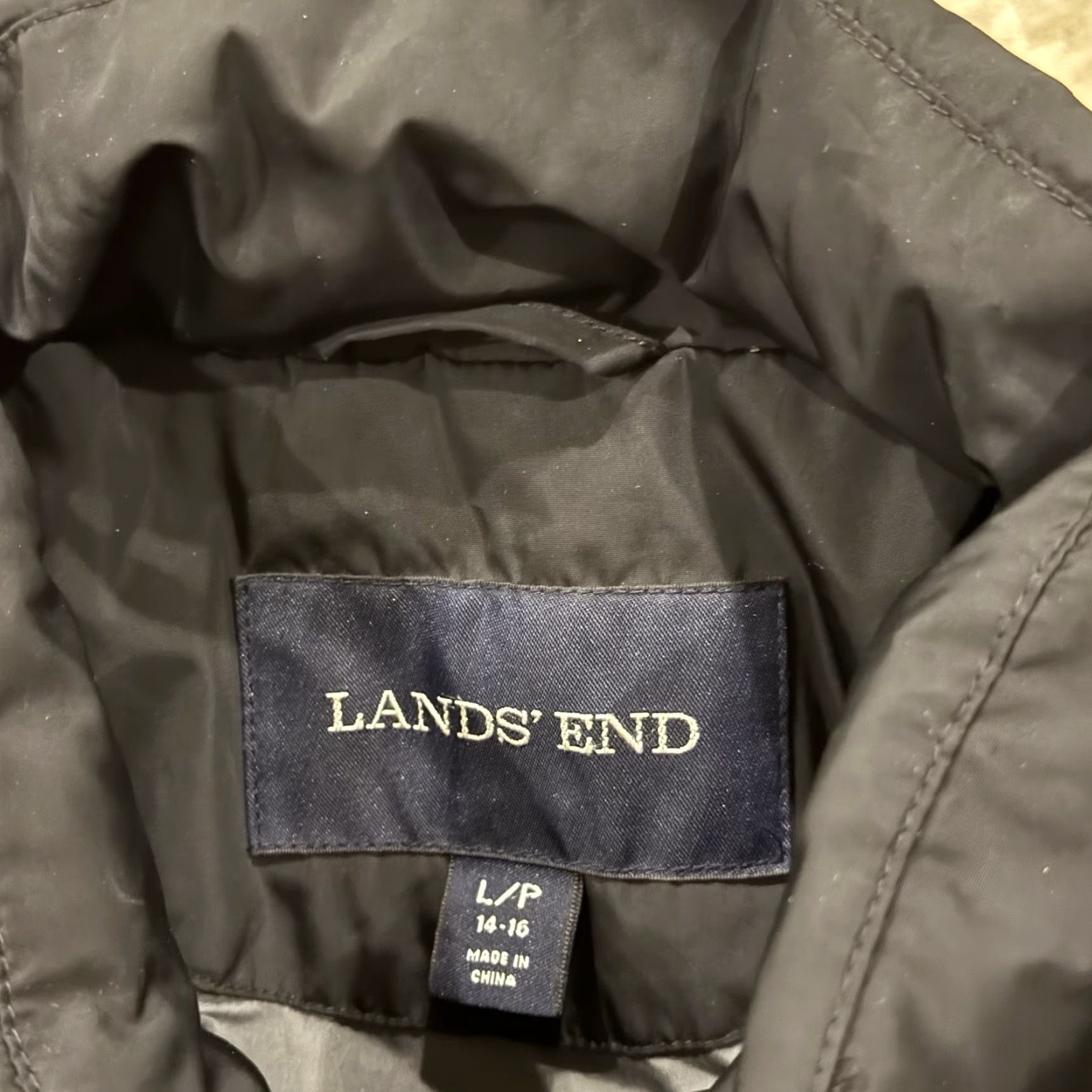 Lands' End Lands' End Puffer Jacket Down Nylon Black Womens Petite Large 14-16 Jacket Womens Down Puffer Lands' End Black Nylon Petite Large 14-16 Mens? Size L / US 10 / IT 46 - 3 Thumbnail