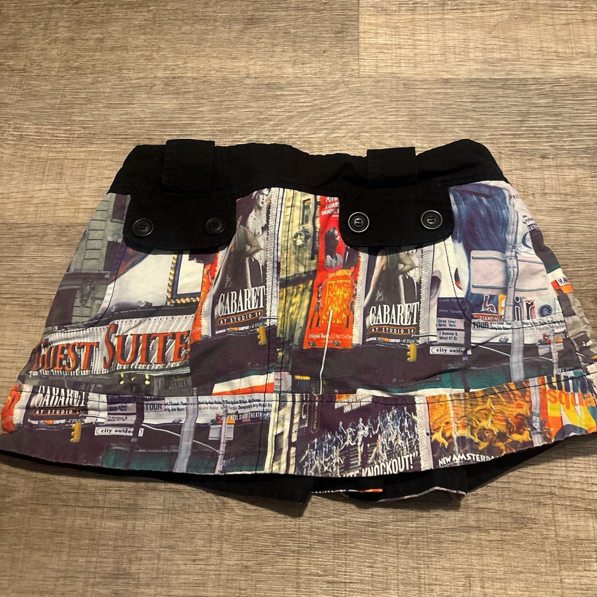 Custo Barcelona Custo Barcelona Broadway Billboard Mini Skirt Size 28" / US 6 / IT 42 - 2 Thumbnail