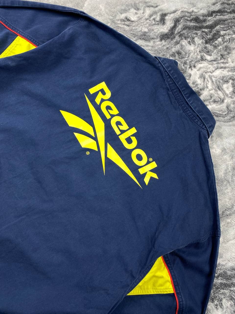 Reebok Vintage Reebok Liverpool 1997 1999 Training Football Size US L / EU 52-54 / 3 - 14 Thumbnail