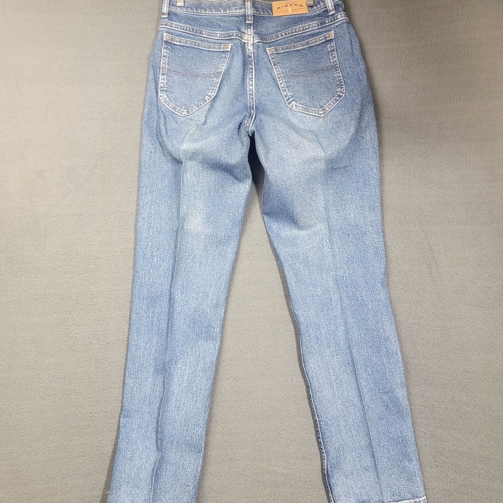 Vintage vtg Riders jeans 10M straight high waist rise western Women 10 Blue Denim Vintage Regular Rise 31in Inseam 31in Jacket? Size 32" / US 10 / IT 46 - 6 Thumbnail