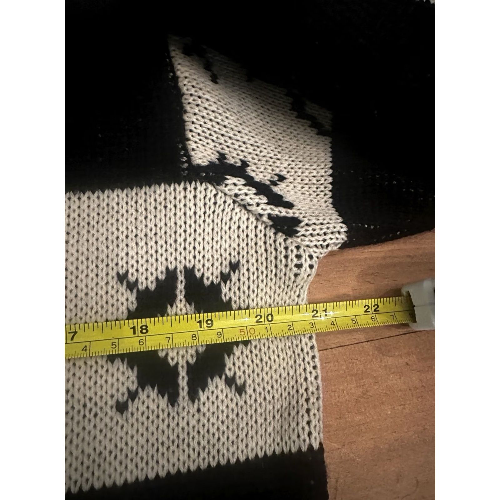 Vintage VINTAGE K-nit Swiss Made Wool Knit Sweater Black White Deer Women’s Size 42 Pullover Womens Size 42 Wool Knit Sweater Size M / US 6-8 / IT 42-44 - 7 Thumbnail
