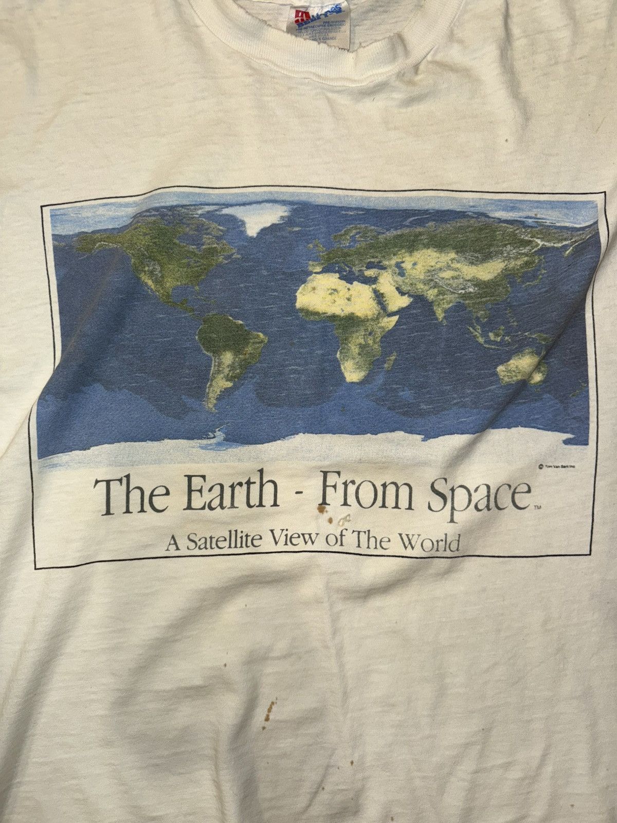 Vintage The Earth - From Space Vintage Tee Size US XL / EU 56 / 4 - 2 Thumbnail