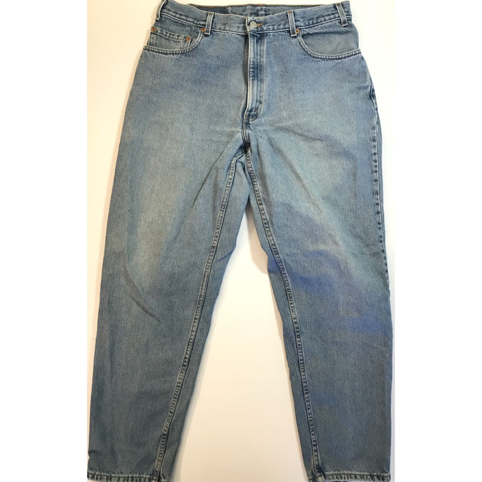 Levi's VINTAGE Levi's 560 Tapered Jeans Denim Made in USA 90s Light Wash 36 x 32 Mens Size US 36 / EU 52 - 4 Thumbnail