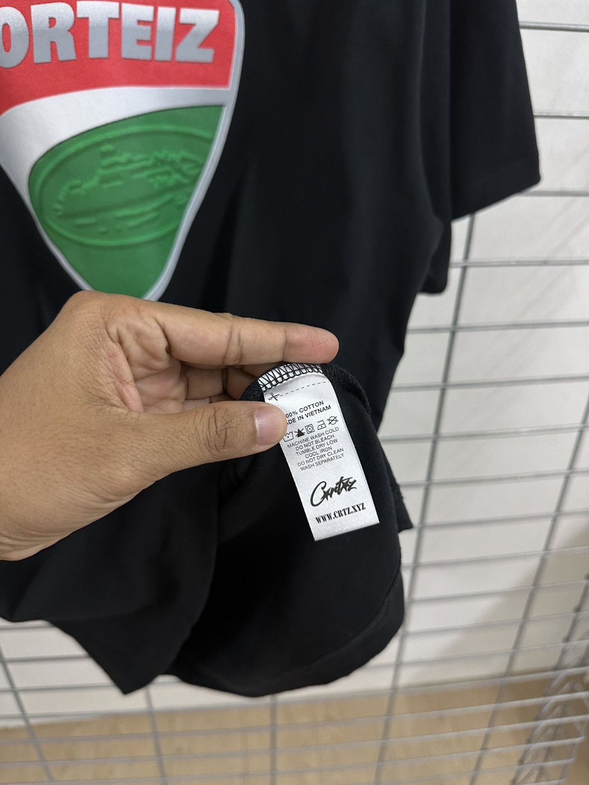Corteiz Corteiz Shield Tee Ripped Off Ducati Size US M / EU 48-50 / 2 - 7 Thumbnail