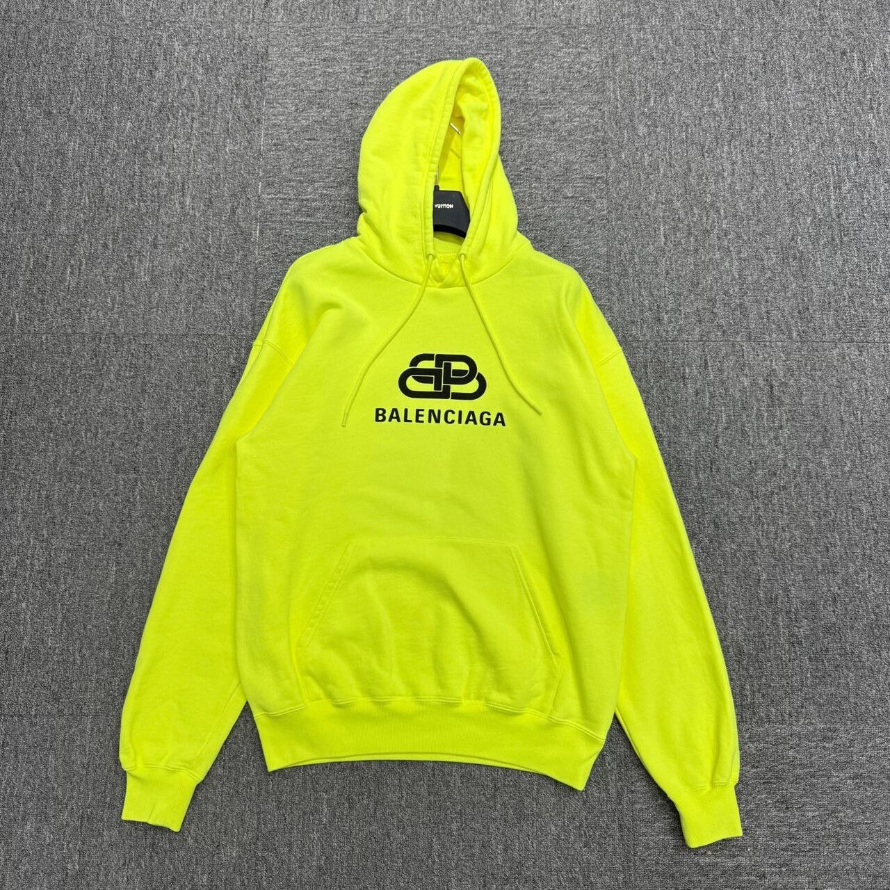 Balenciaga balenciaga neon green hoodie with lock closure Size US XS / EU 42 / 0 - 1 Thumbnail
