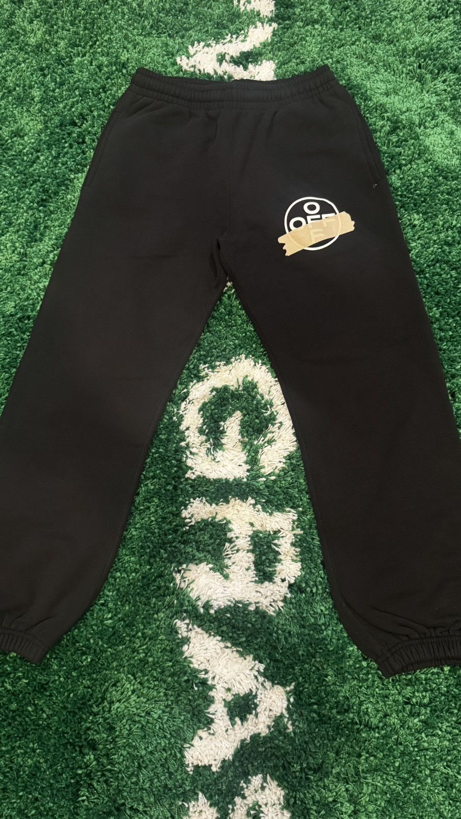 Off-White Off-White Tape Arrows Sweatpants Size US 32 / EU 48 - 1 Thumbnail