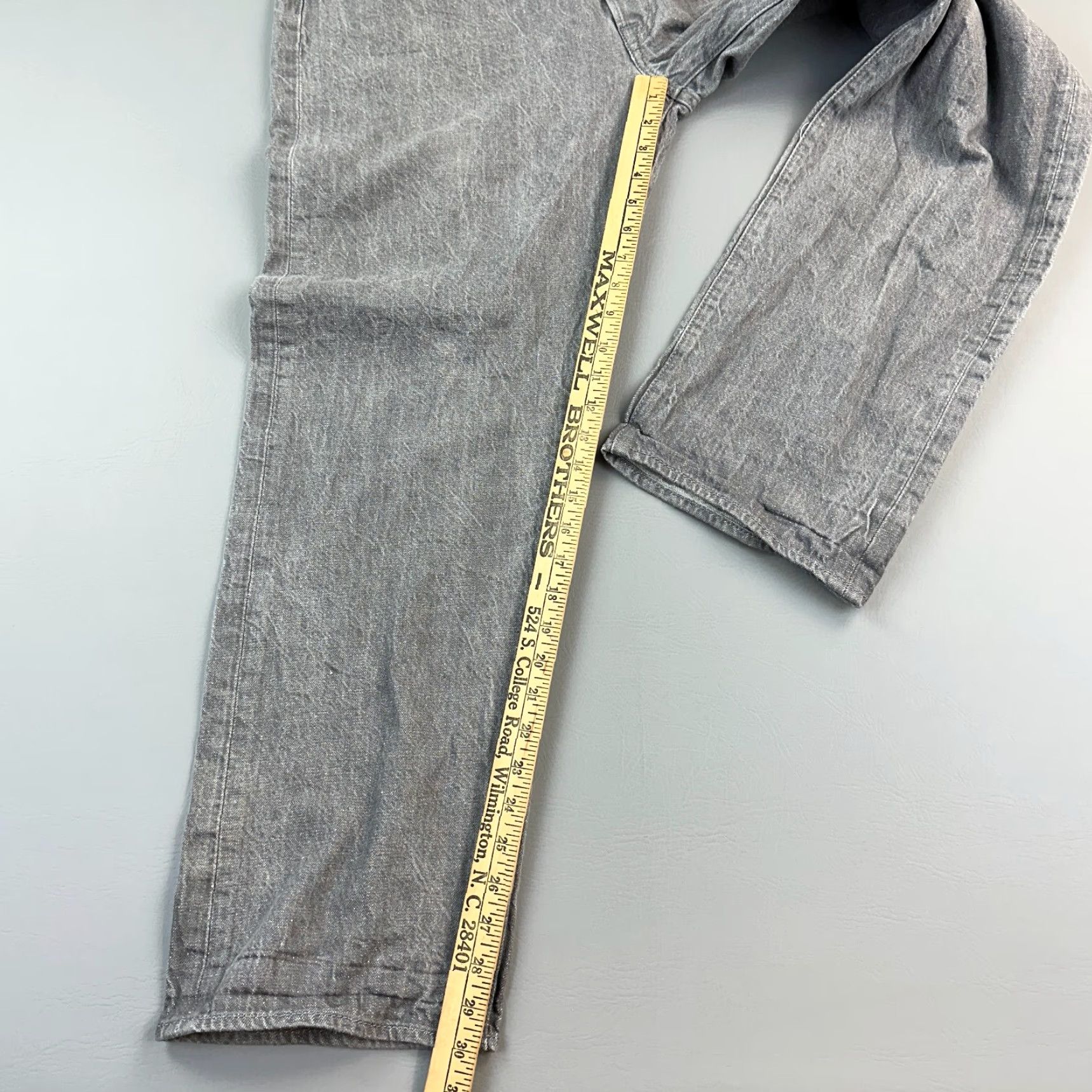 Levi's Levis 501 Jeans Mens 42x30 Gray Charcoal Wash Original Fit Button Fly Denim Modern Straight 90s Cowboy Retro Mens Size US 42 / EU 58 - 2 Thumbnail