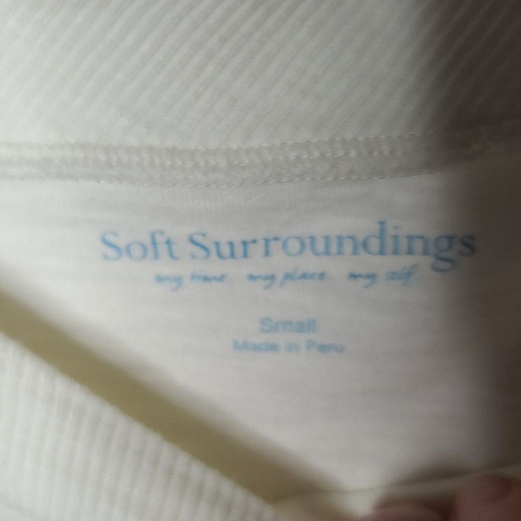 Soft Surroundings Soft Surroundings long sleeve ribbed trim white blouse sz S Size S / US 4 / IT 40 - 5 Thumbnail