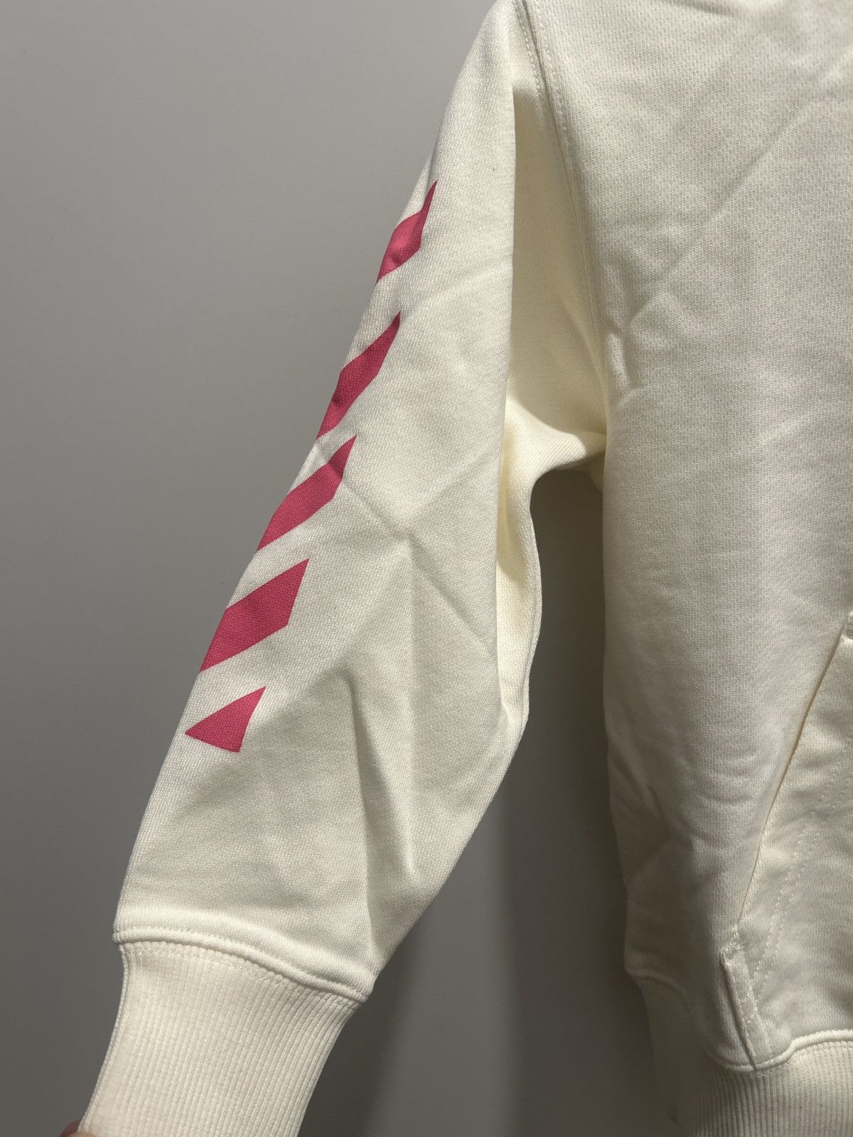Off-White Off-White Kids Classic Arrow Tab Hoodie Fuchsia Sz 6 Size US XXS / EU 40 - 5 Thumbnail