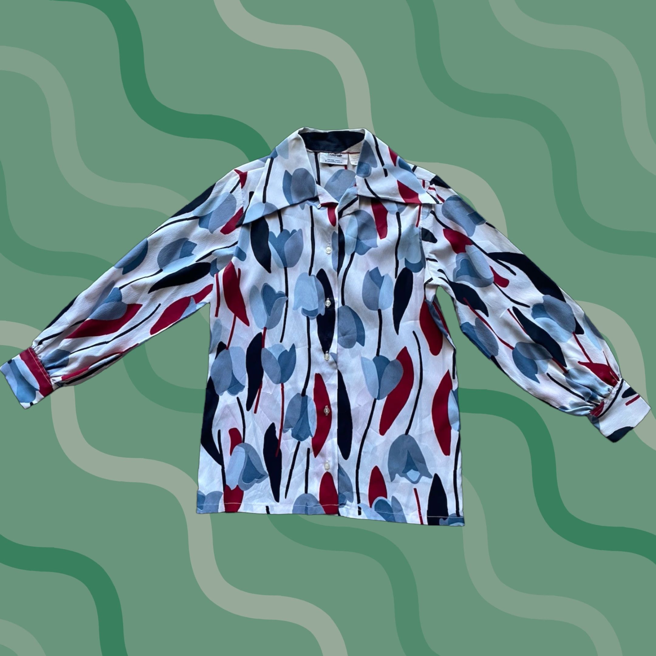 Vintage VINTAGE Glenbrooke Shirt Womens 12 White Blue Red Tulip Floral Long Sleeved Button Up Collared Size XL / US 12-14 / IT 48-50 - 1 Thumbnail