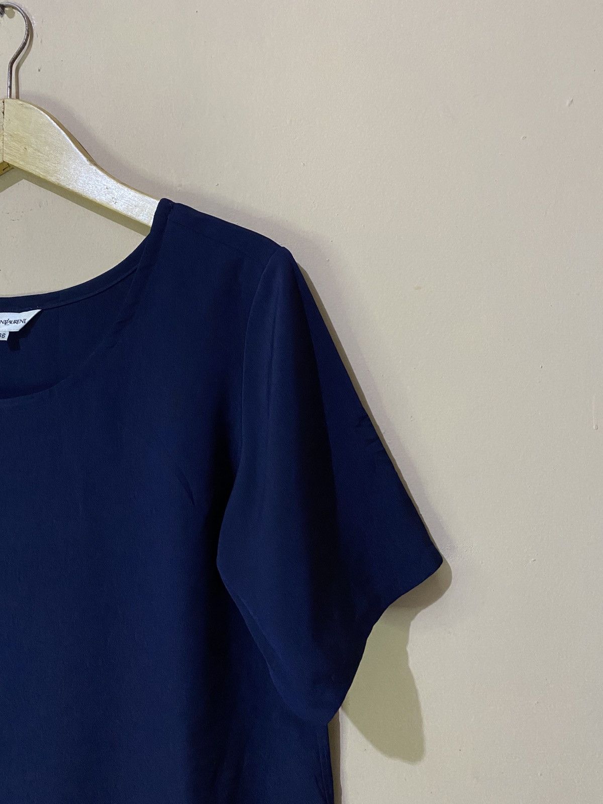 Yves Saint Laurent 90s Vintage Yves Saint Laurent Silk Blouse Size XS / US 0-2 / IT 36-38 - 3 Thumbnail
