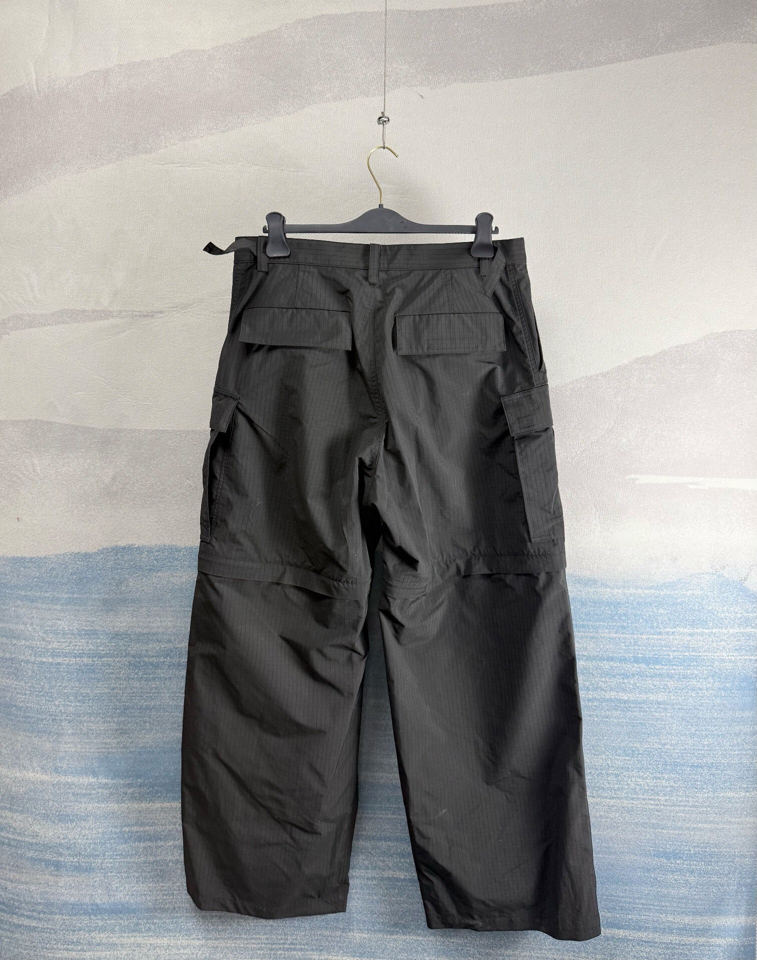 Balenciaga balenciaga black nylon cargo pants size L Size US 34 / EU 50 - 3 Thumbnail