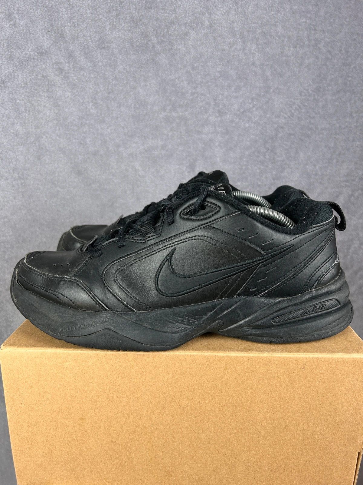 Nike Nike Air Monarch czarne tripple black Y2K sneakers Size US 11 / EU 44 - 2 Thumbnail