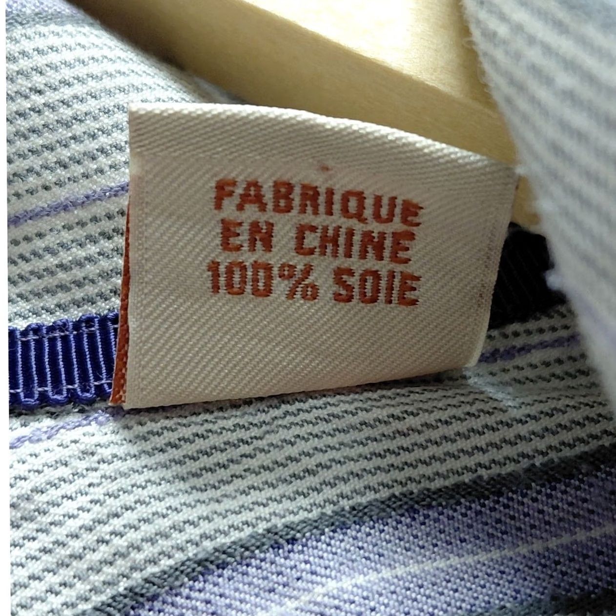 Tommy Bahama Tommy Bahama Silk Striped Shirt Long Sleeve Collared Size M Mens Regular Fit Button-Up Size US M / EU 48-50 / 2 - 5 Thumbnail