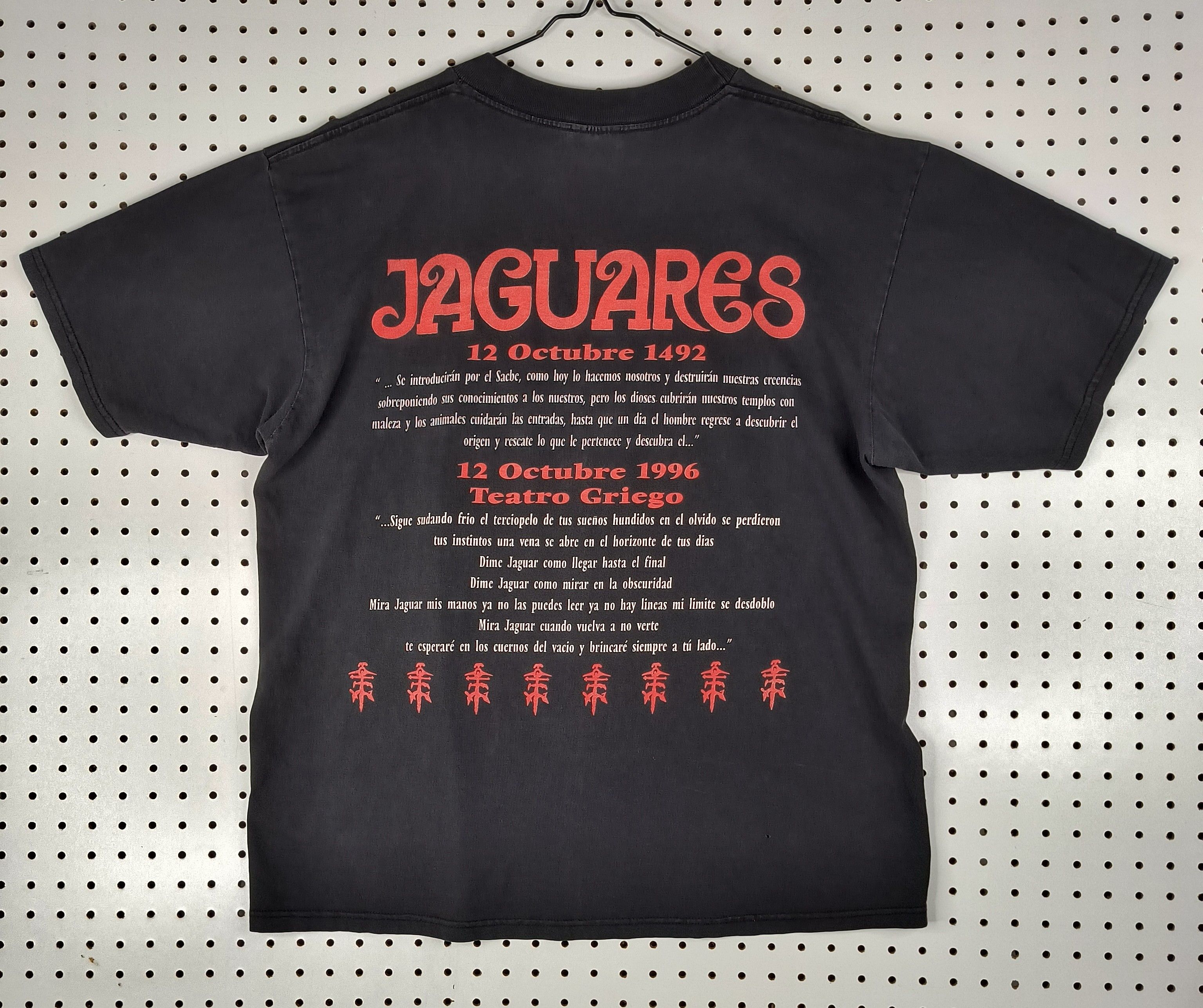 Gildan Vintage El equilibrio de los Jaguares1996 tee Size US XL / EU 56 / 4 - 2 Thumbnail