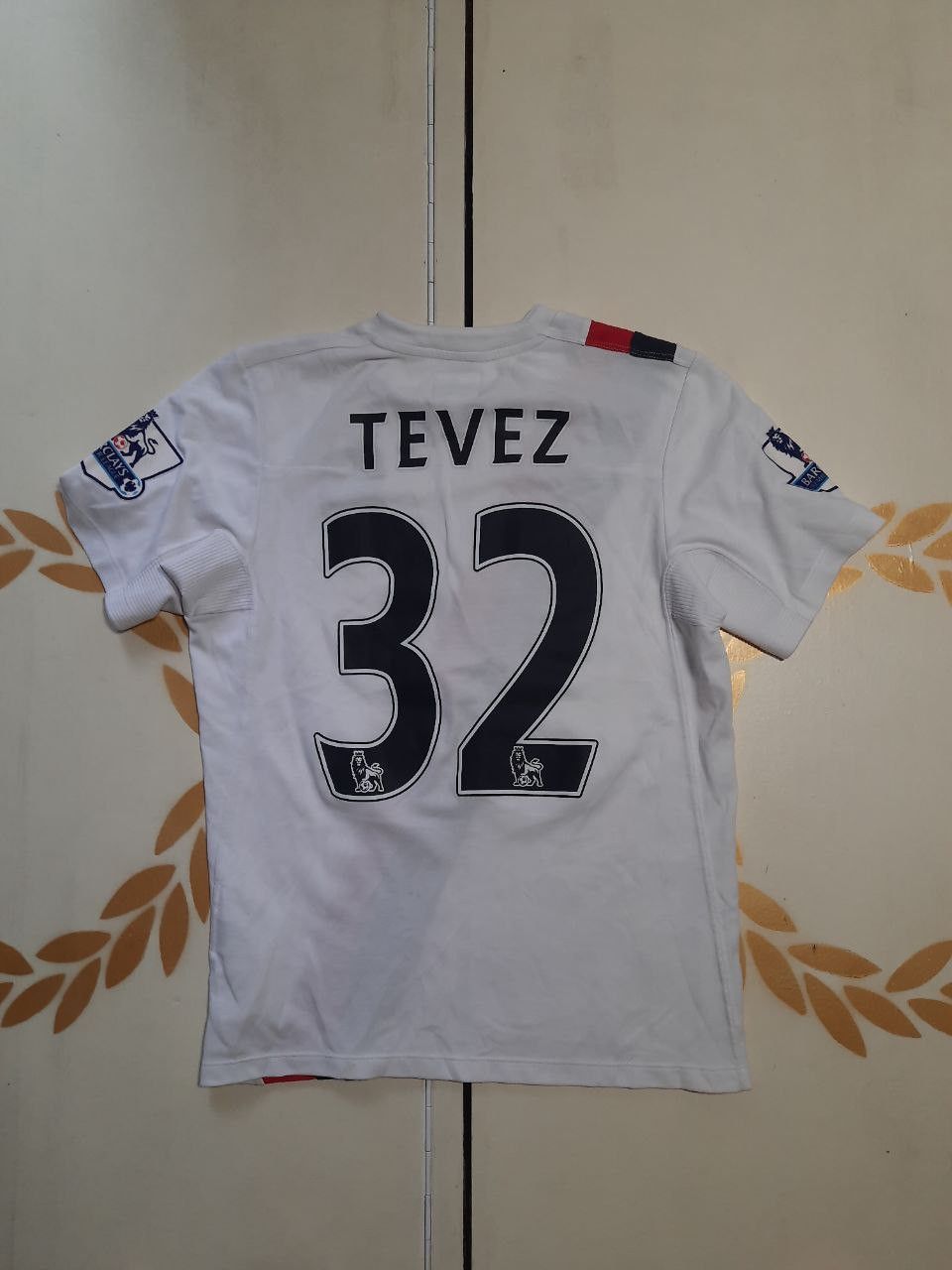 Umbro Umbro Manchester City Jersey 32 Tevez 2009-2011 size 152 cm Size US XXS / EU 40 - 1 Thumbnail