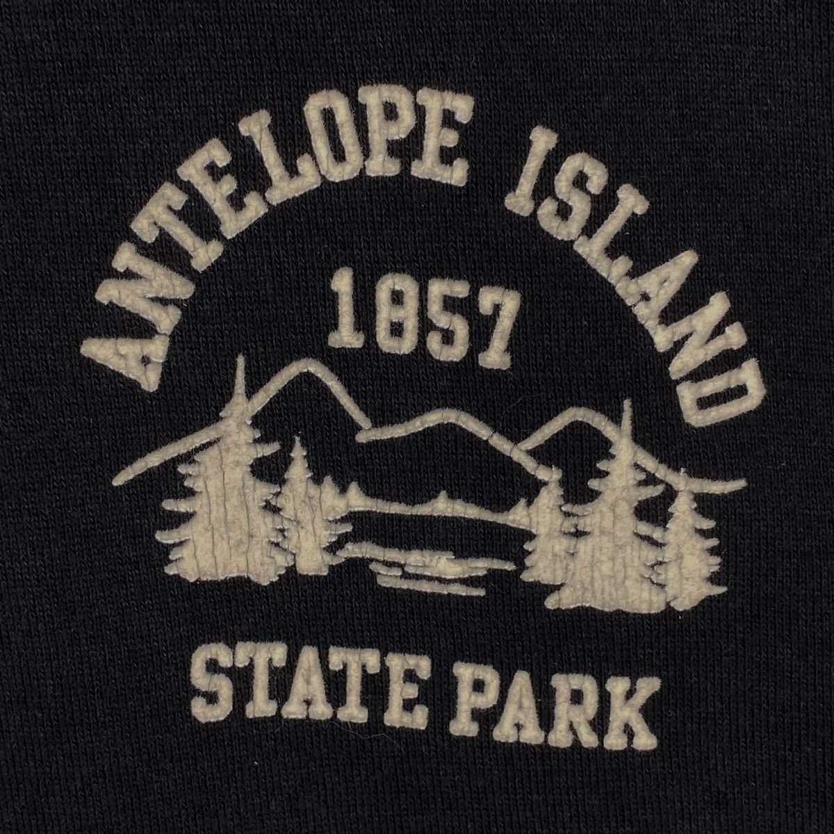 Vintage Vintage Antelope Island Quater Zip Collarneck Short Size US M / EU 48-50 / 2 - 5 Thumbnail