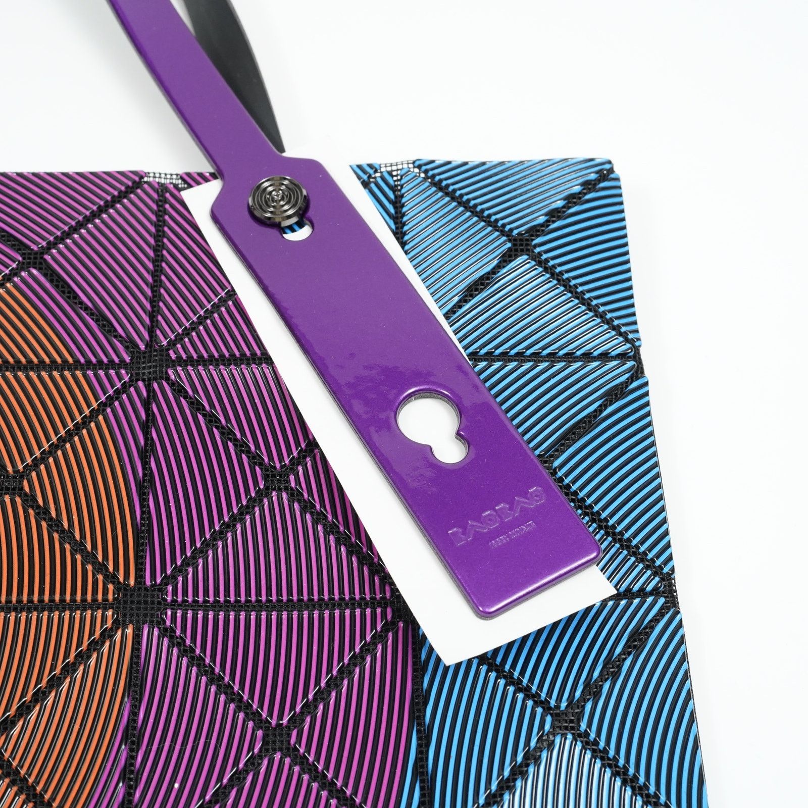 Issey Miyake Bao Bao BAO BAO ISSEY MIYAKE Track “B” Graphic Tote NWOT Size ONE SIZE - 14 Thumbnail