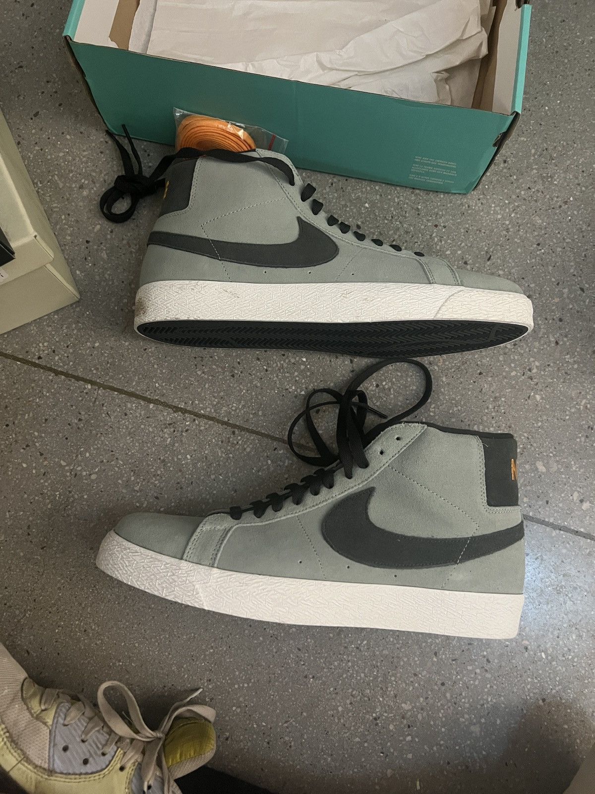 Nike × Nike SB Nike SB Zoom Blazer Mid – Jade / Sequoia – Size 12 Size US 12 / EU 45 - 5 Thumbnail