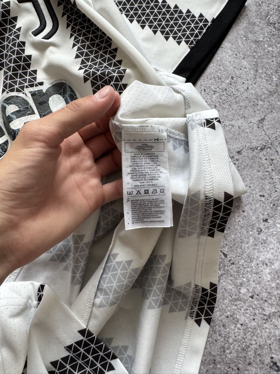 Adidas 🔥ADIDAS JUVENTUS 2022/23 HOME FOOTBALL KIT SOCCER JERSEY Size US L / EU 52-54 / 3 - 8 Thumbnail