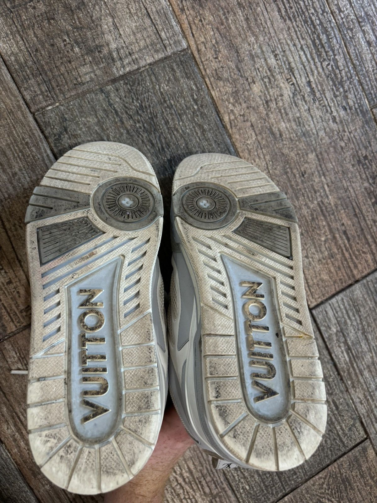 Louis Vuitton White and Grey Skate Sneakers Size US 9 / EU 42 - 5 Thumbnail