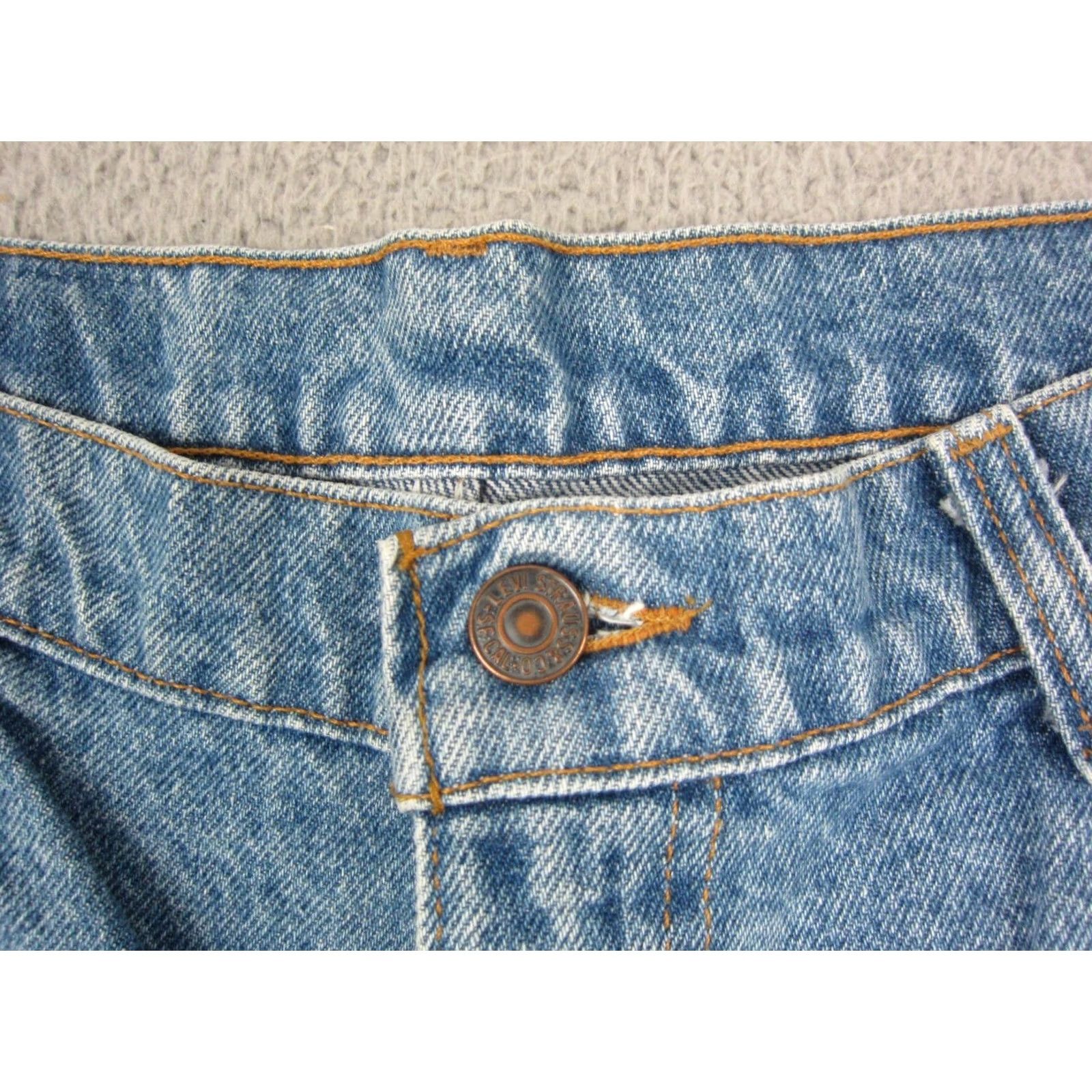 Levi's VINTAGE Levi's Shorts Mens 40 Blue Denim 90s Orange Tab Jorts Made in USA Size US 40 / EU 56 - 5 Thumbnail